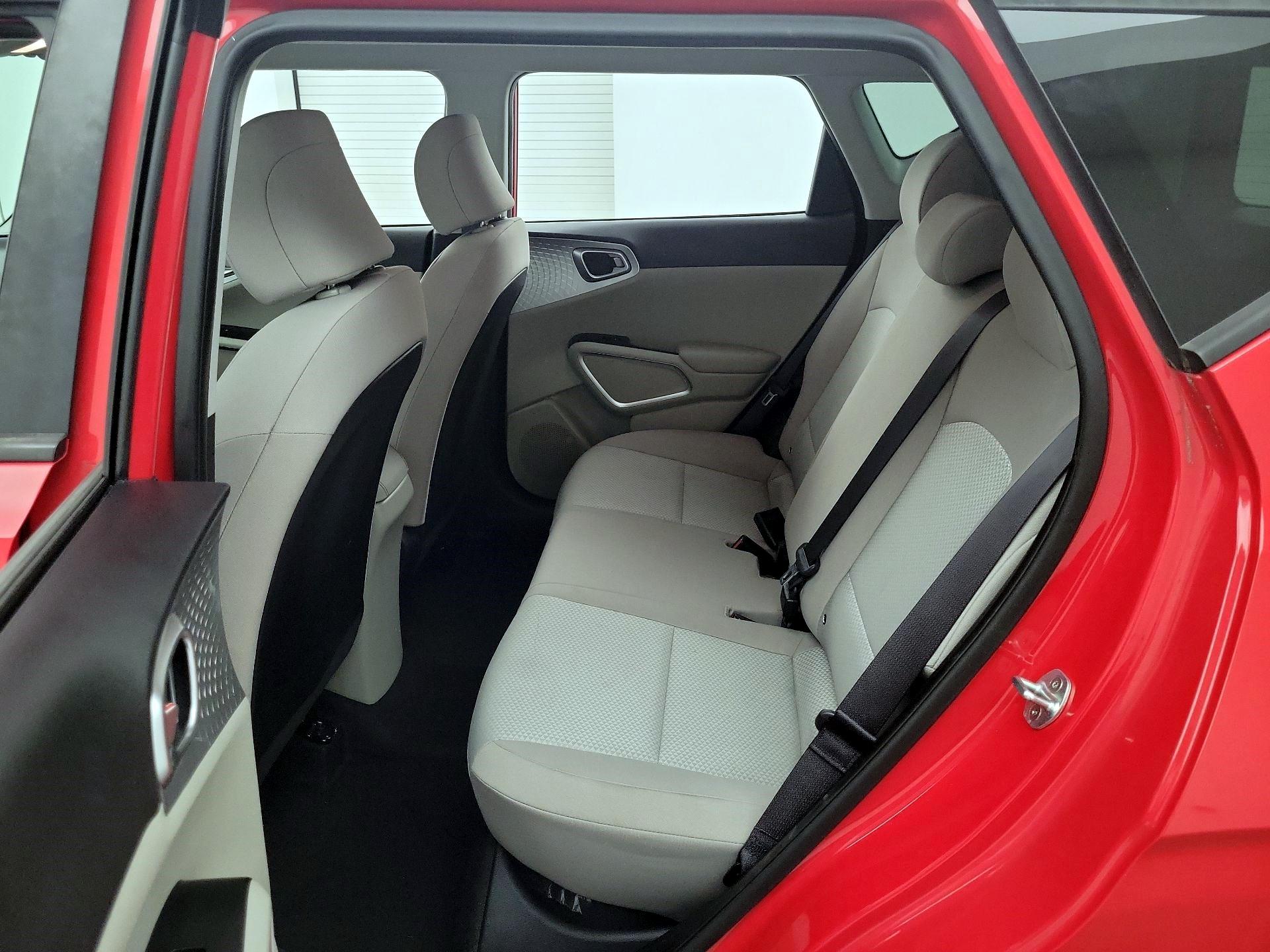 Thumbnail: 2020 Kia Soul - 17