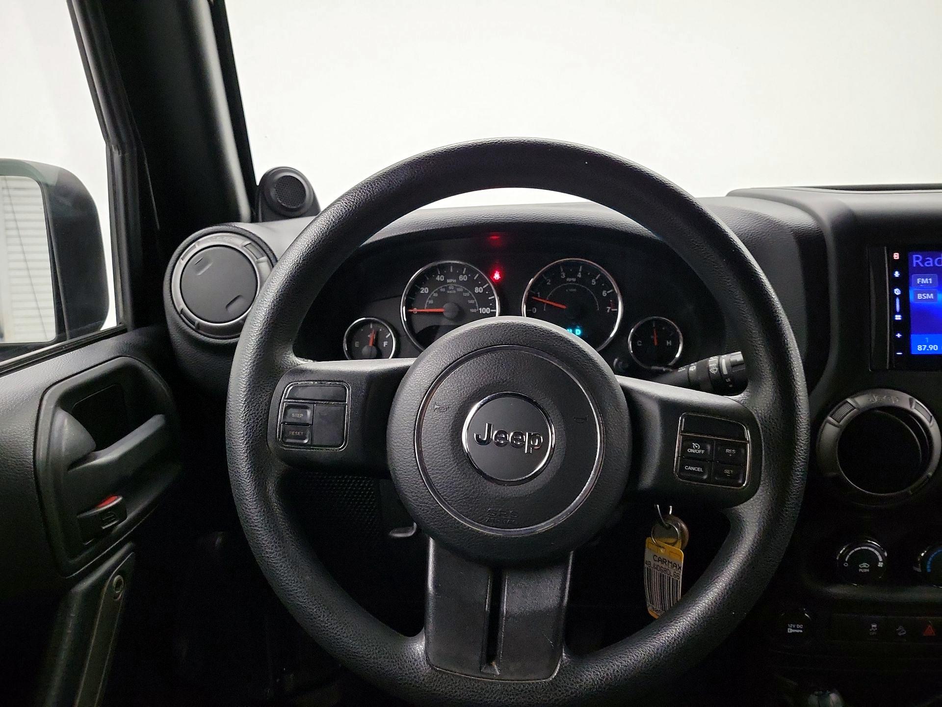 Thumbnail: 2013 Jeep Wrangler - 10