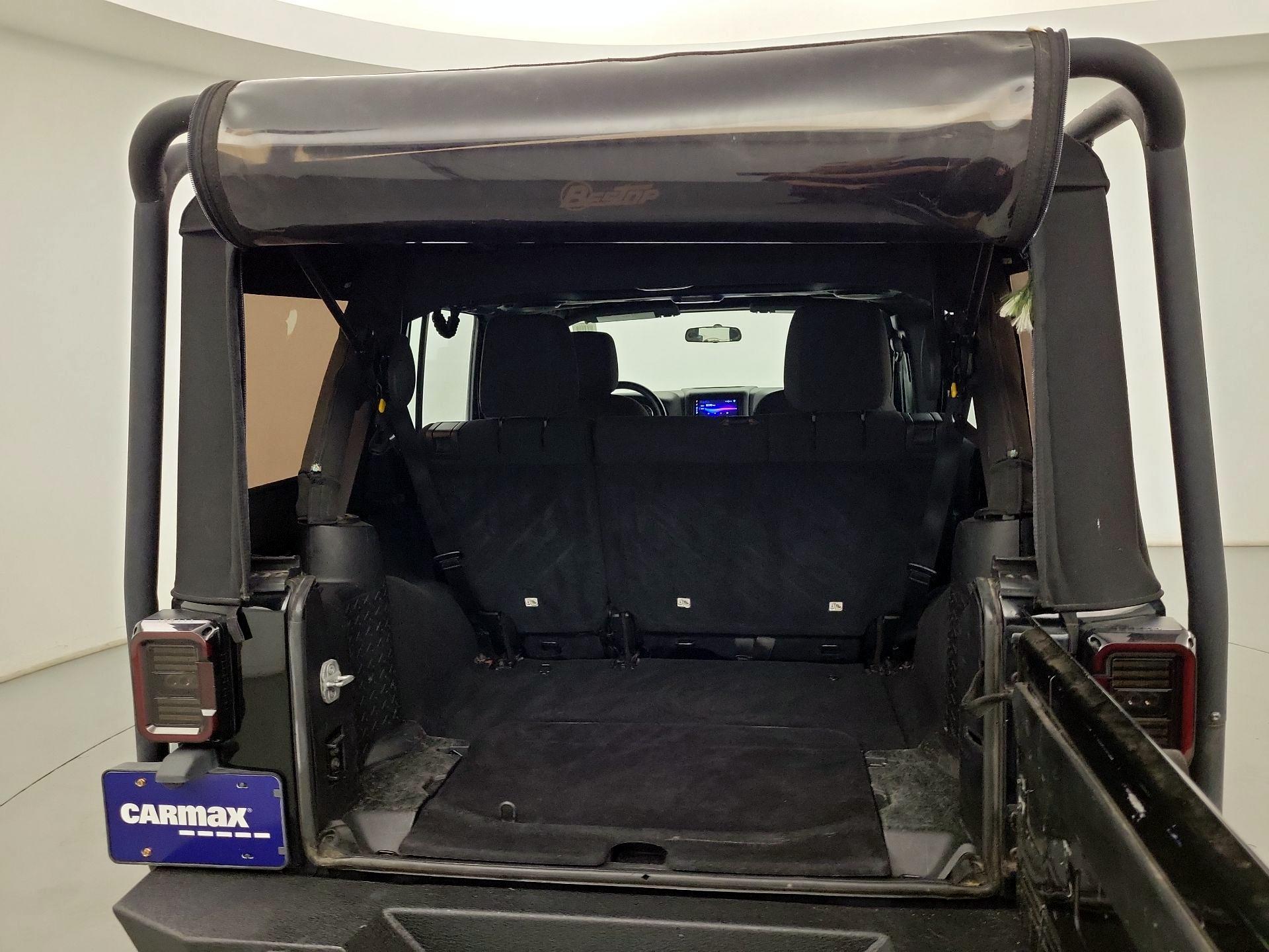 Thumbnail: 2013 Jeep Wrangler - 17
