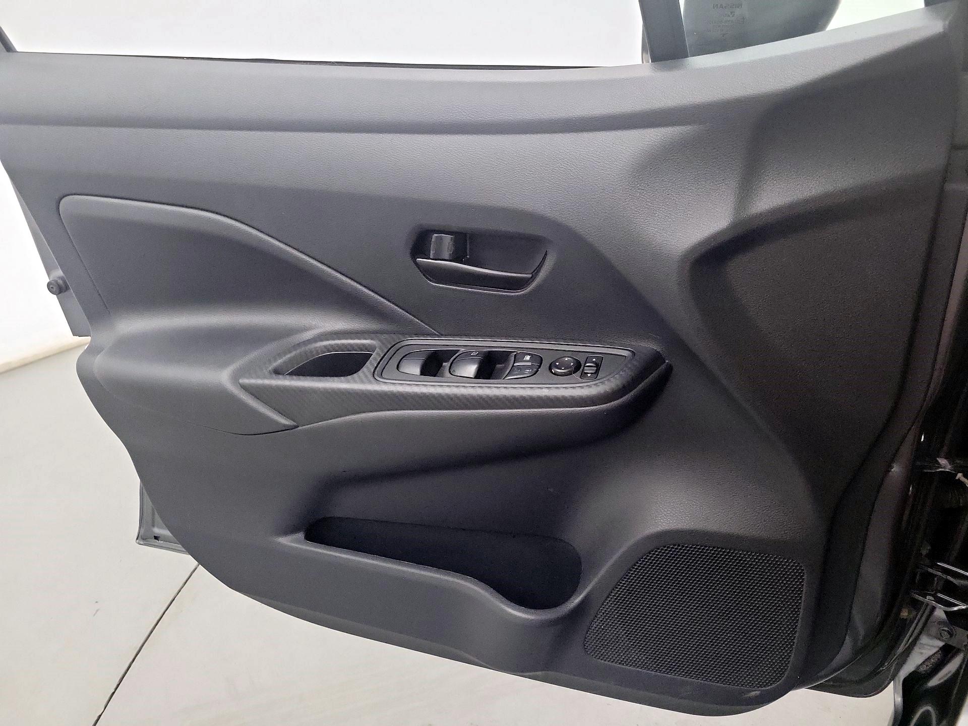 Thumbnail: 2021 Nissan Versa - 10