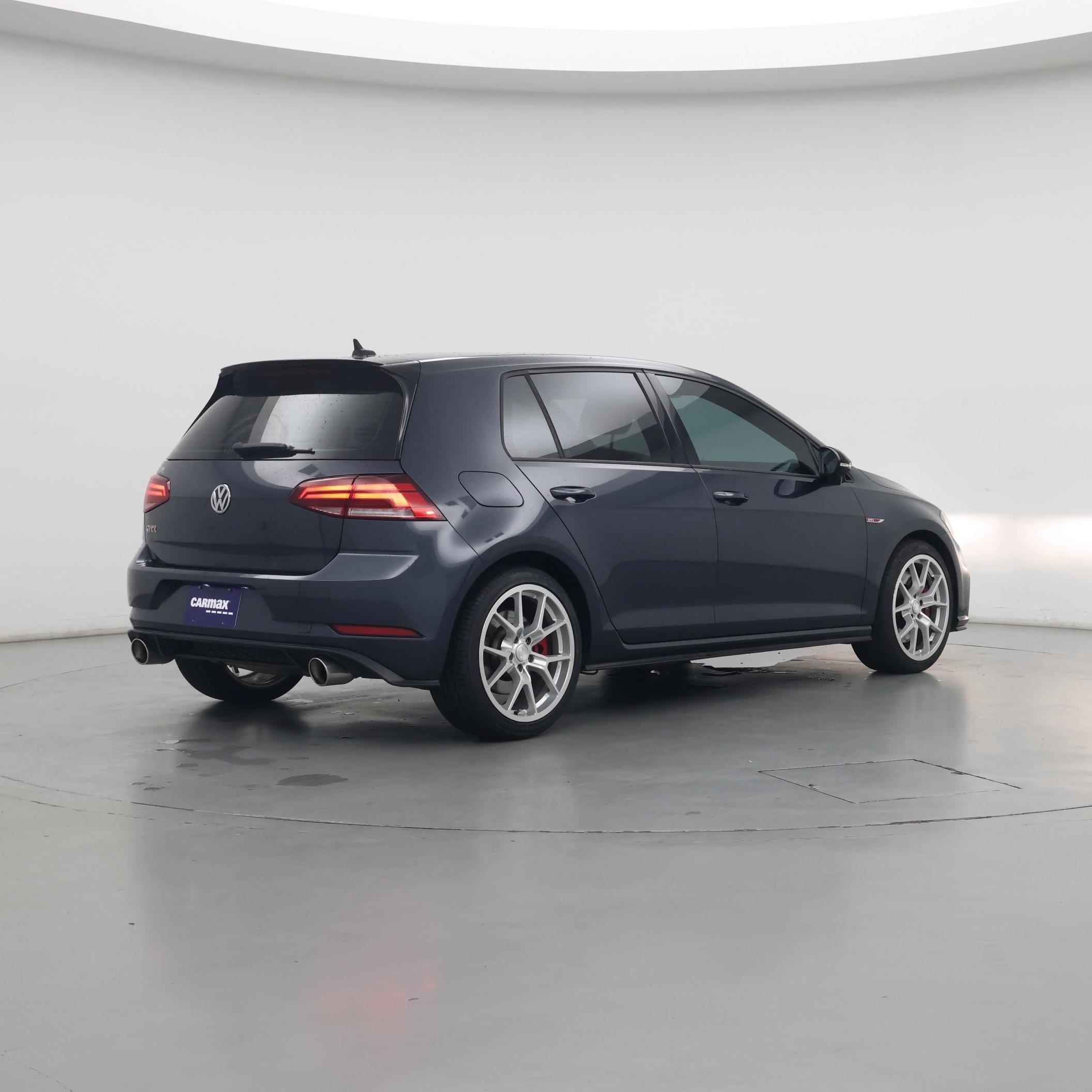 Thumbnail: 2021 Volkswagen Golf - 2