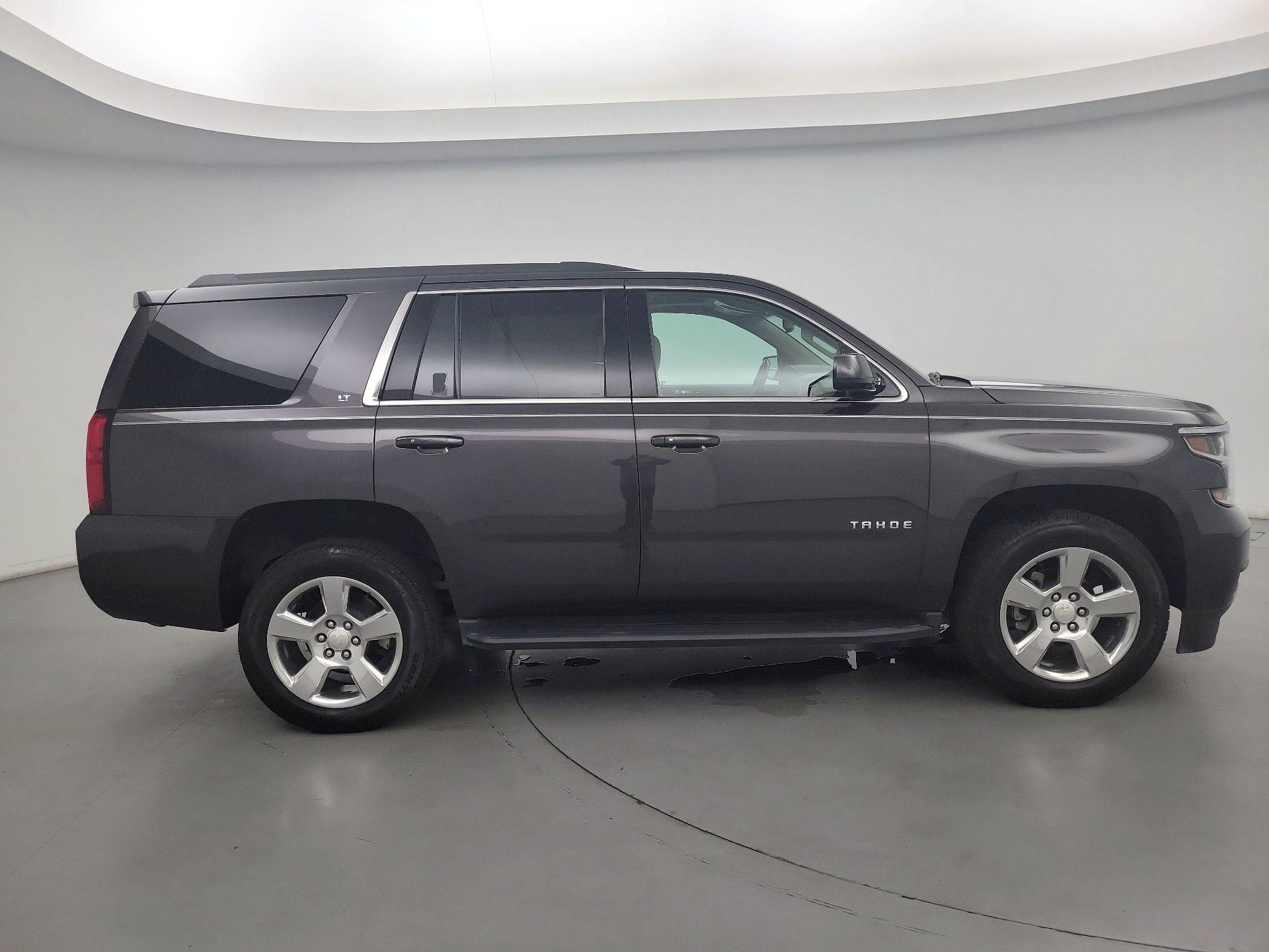 Thumbnail: 2017 Chevrolet Tahoe - 4