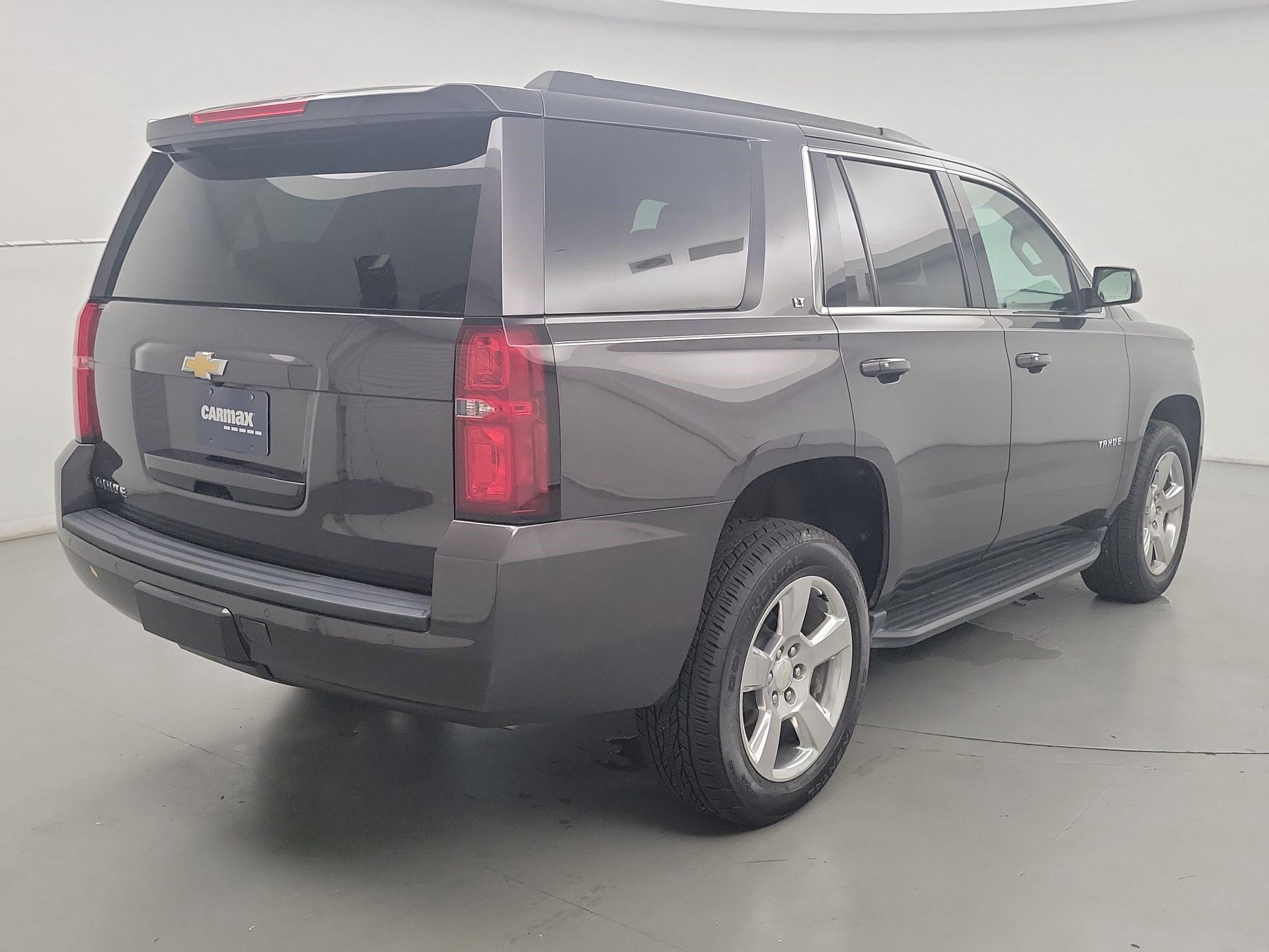 Thumbnail: 2017 Chevrolet Tahoe - 5