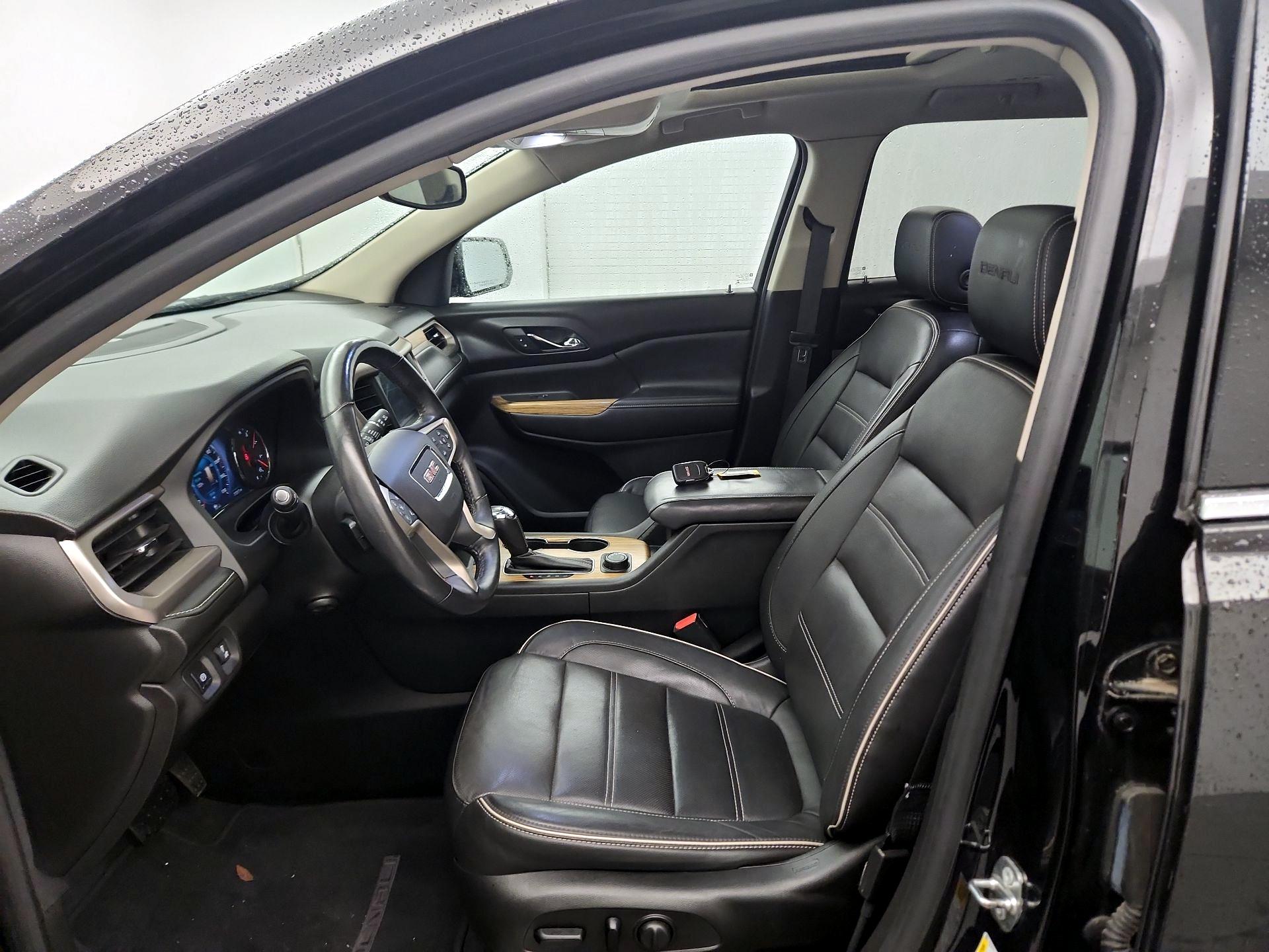 Thumbnail: 2017 GMC Acadia - 11