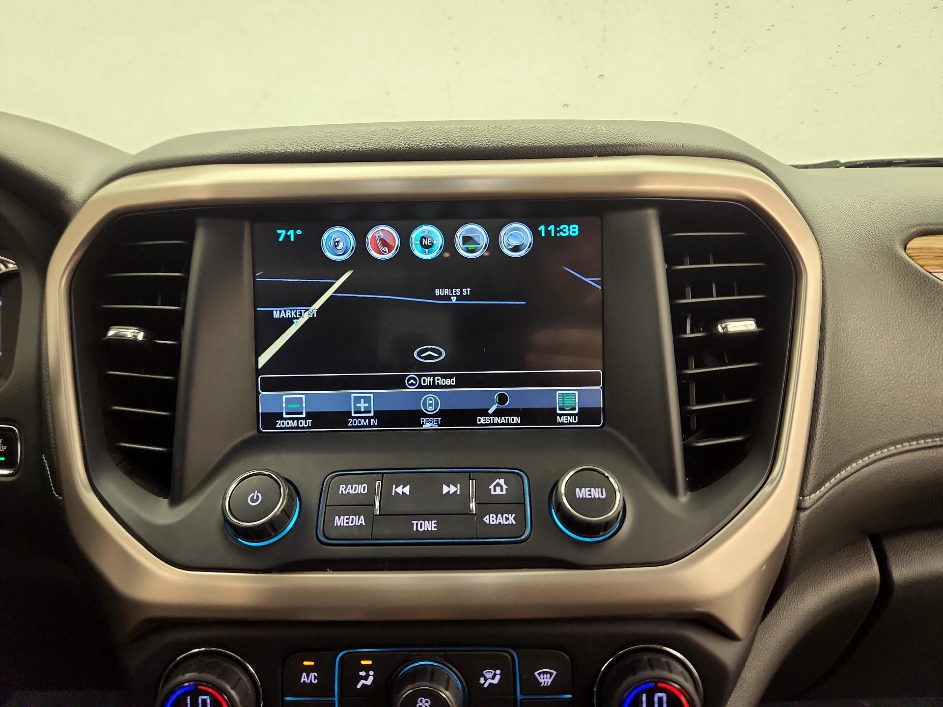 Thumbnail: 2017 GMC Acadia - 14