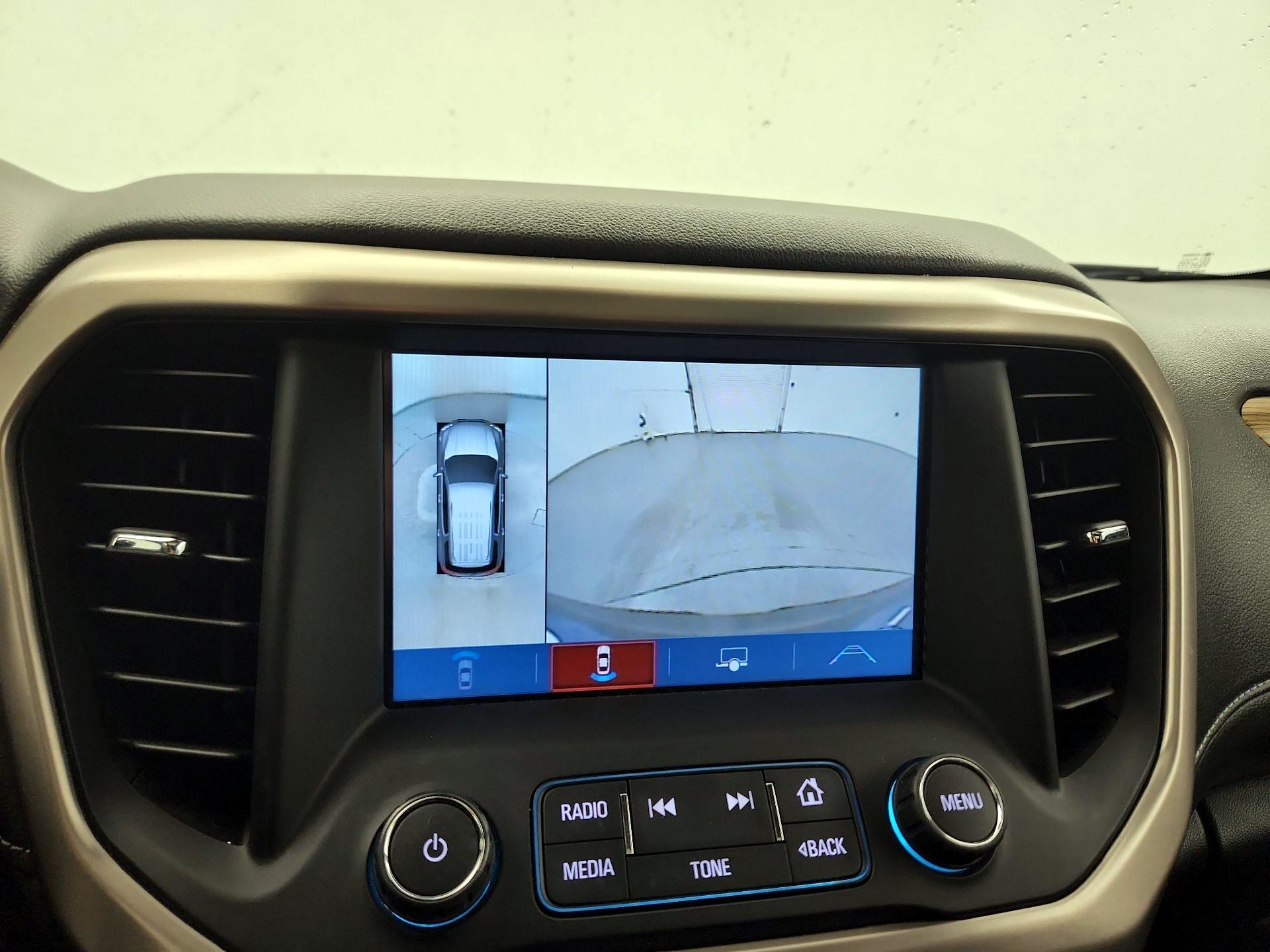 Thumbnail: 2017 GMC Acadia - 15