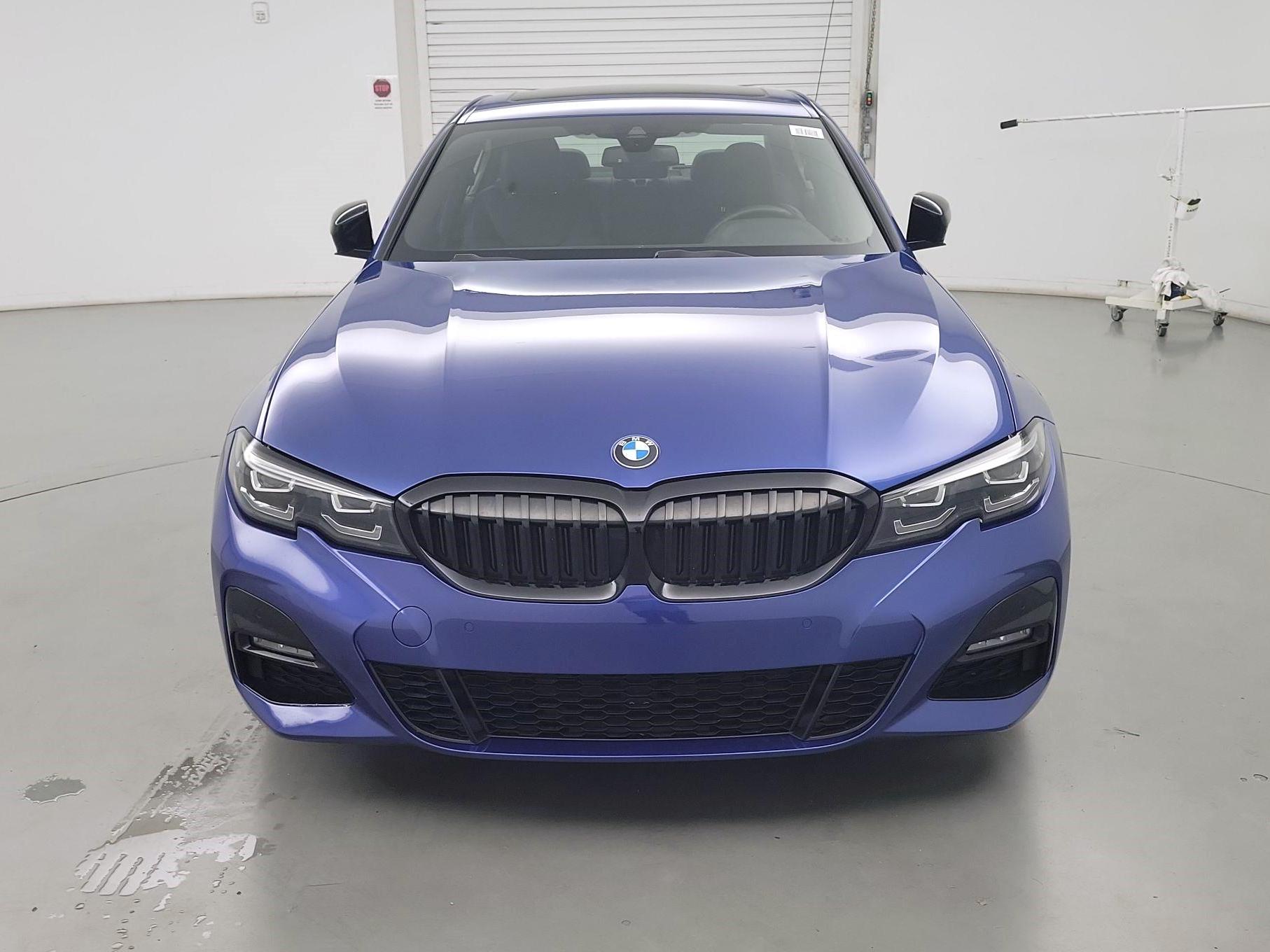 Thumbnail: 2022 BMW 3 Series - 2