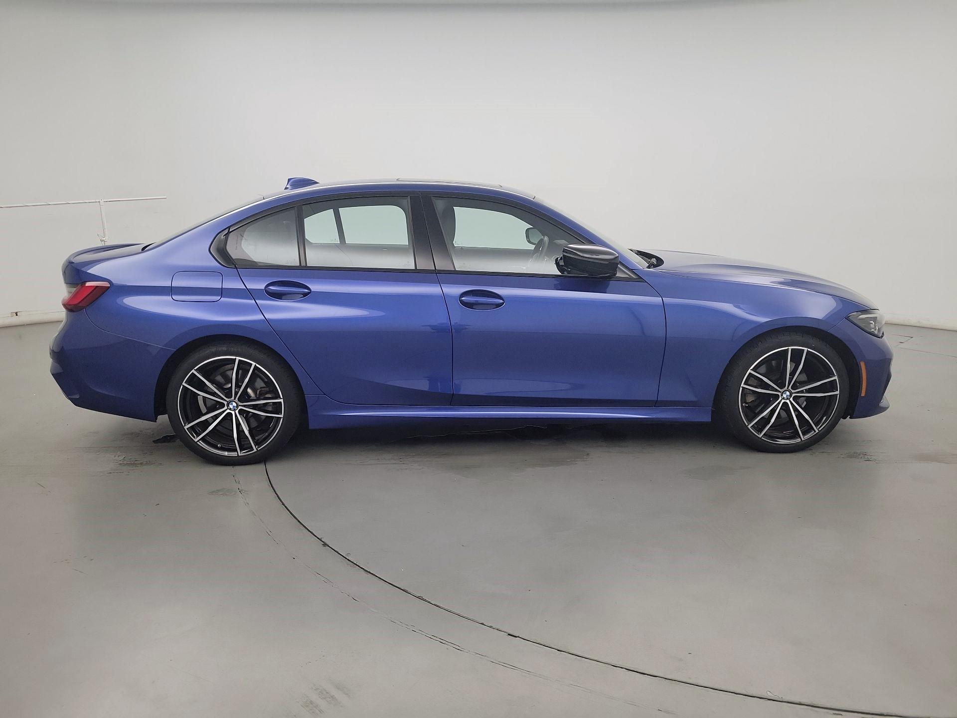 Thumbnail: 2022 BMW 3 Series - 4
