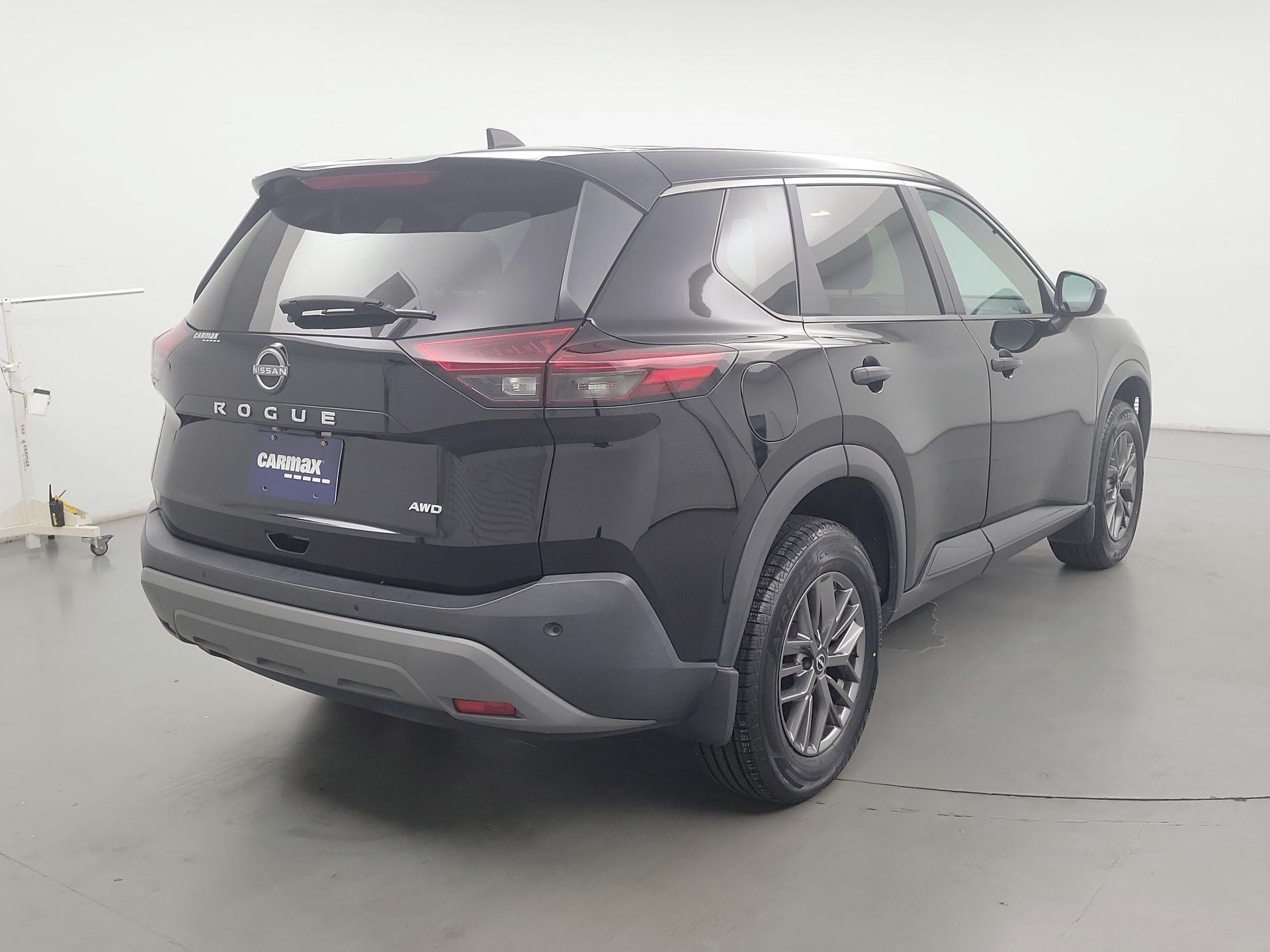 Thumbnail: 2023 Nissan Rogue - 5