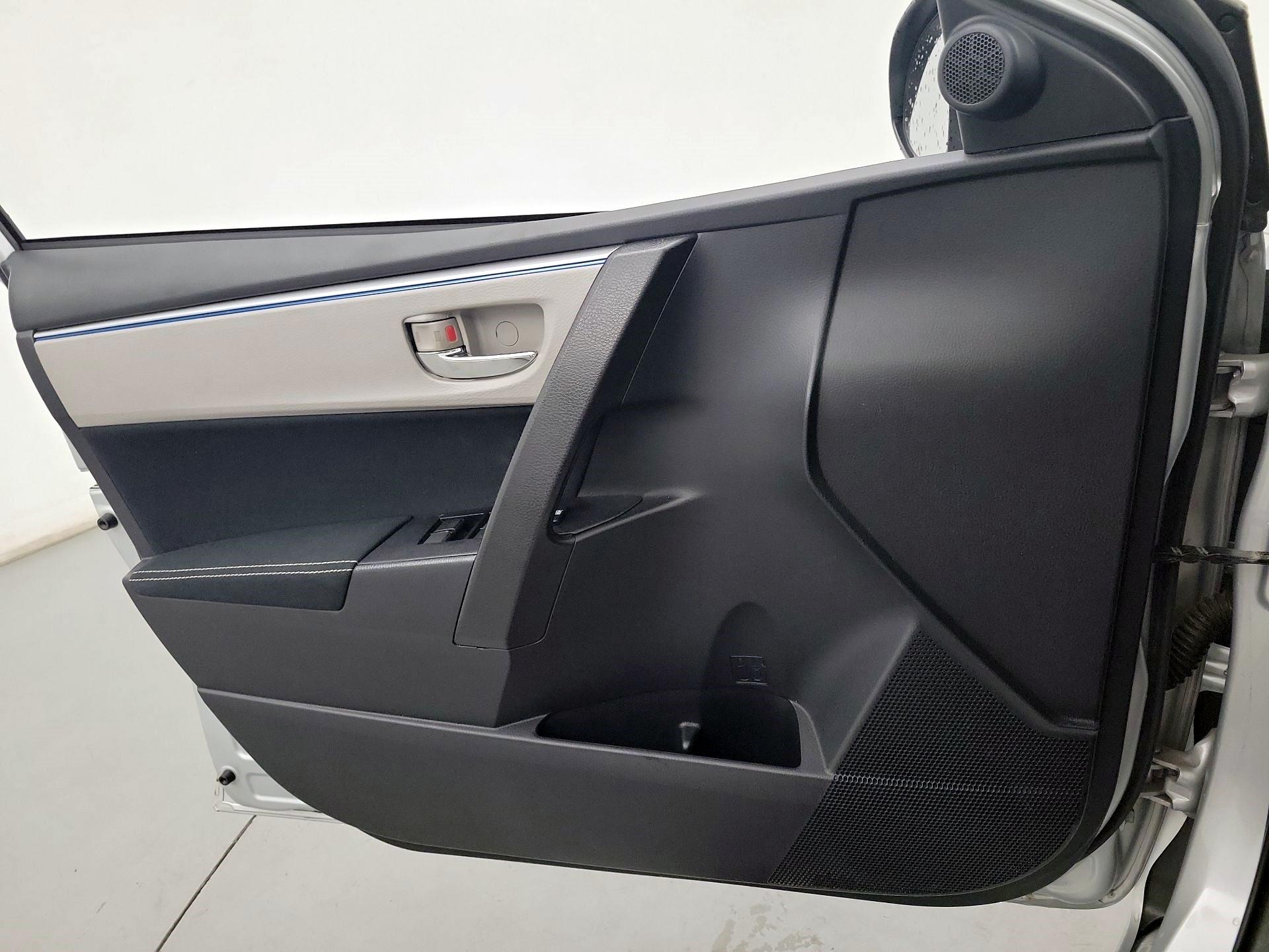 Thumbnail: 2014 Toyota Corolla - 10