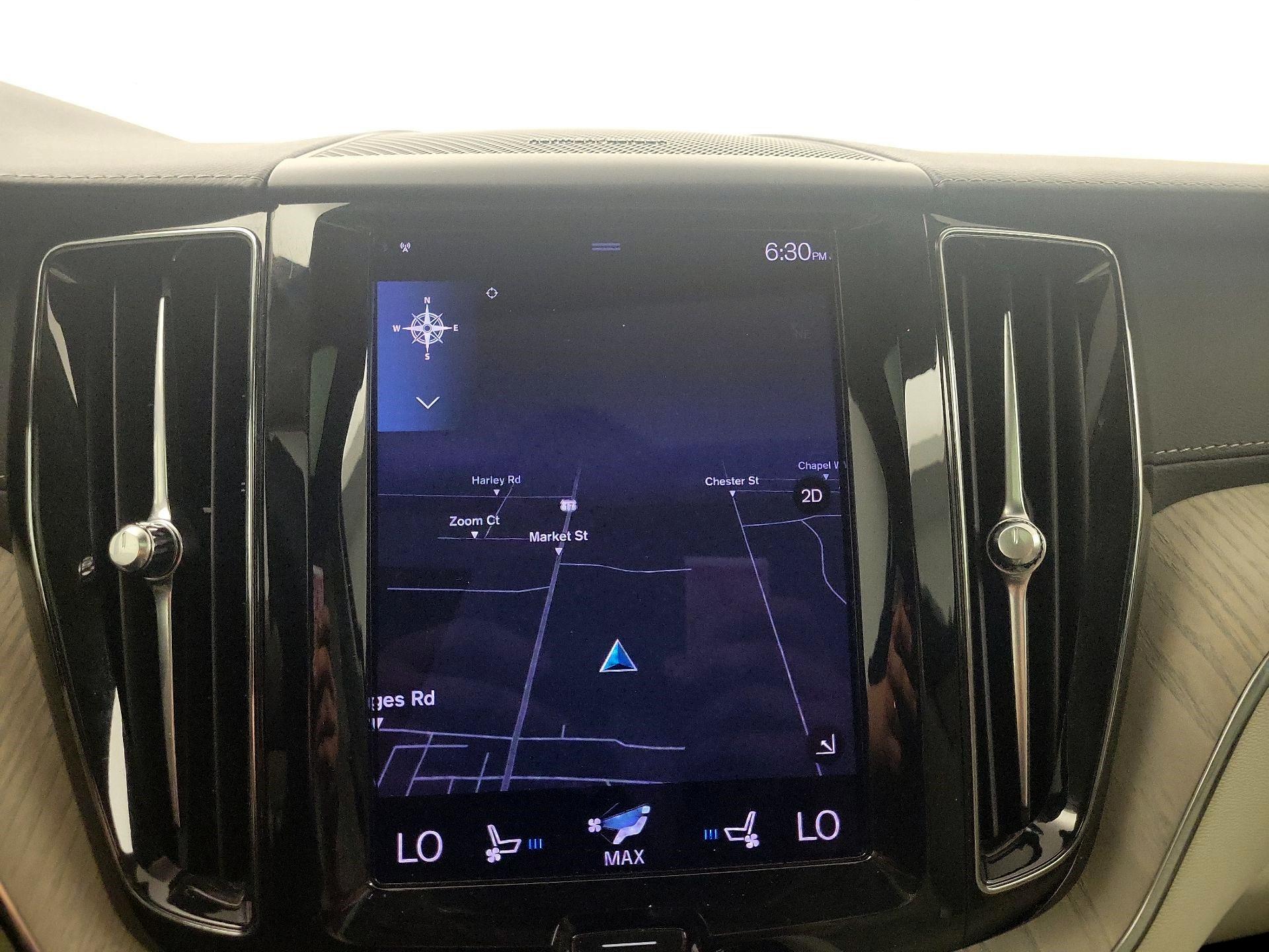 Thumbnail: 2021 Volvo XC60 - 12