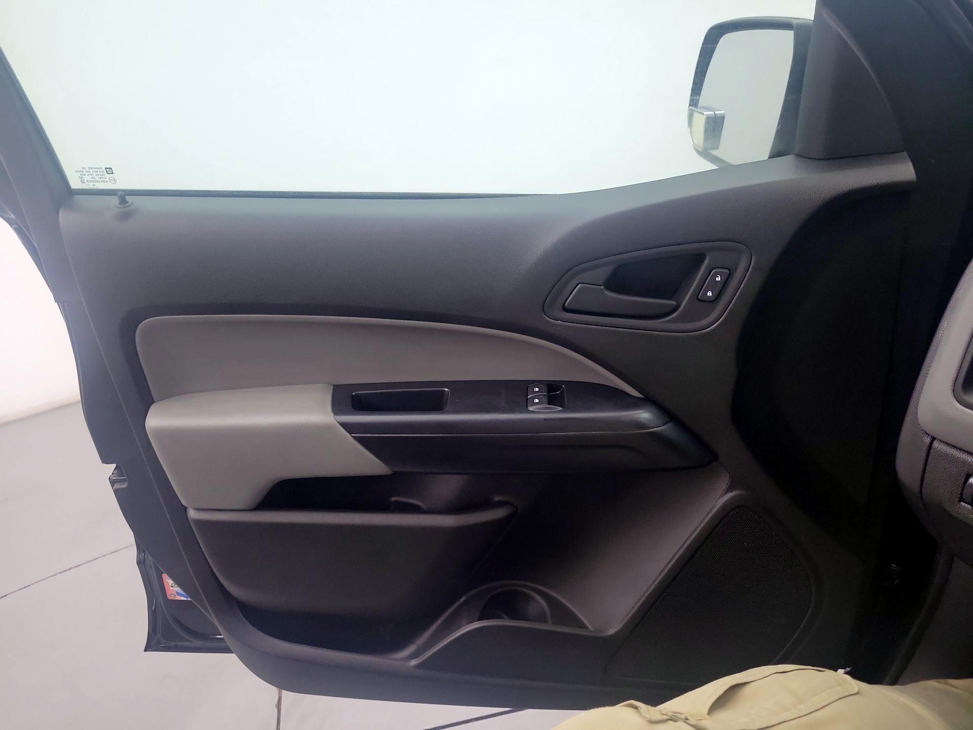 Thumbnail: 2020 Chevrolet Colorado - 12