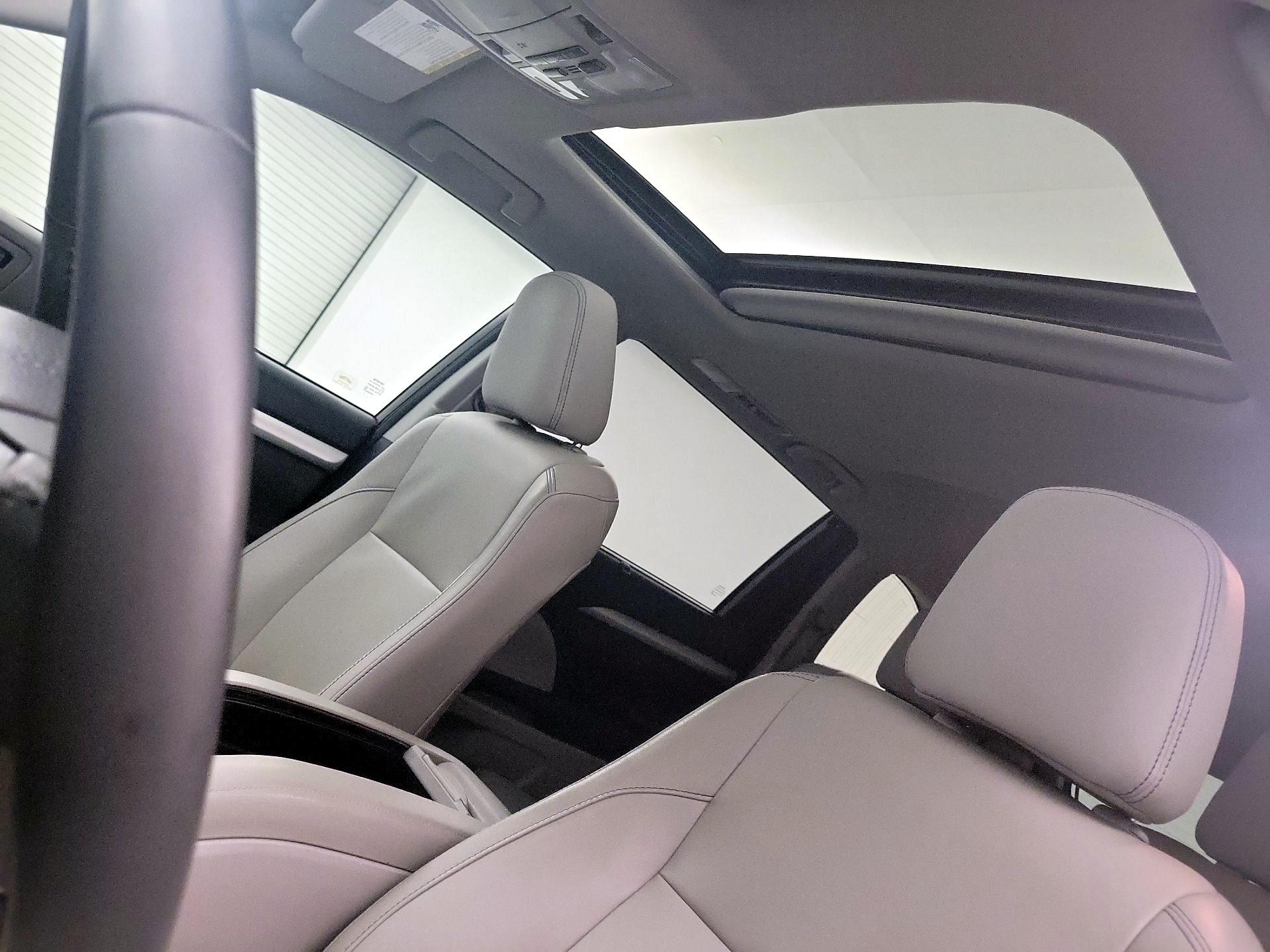 Thumbnail: 2015 Toyota Highlander - 19