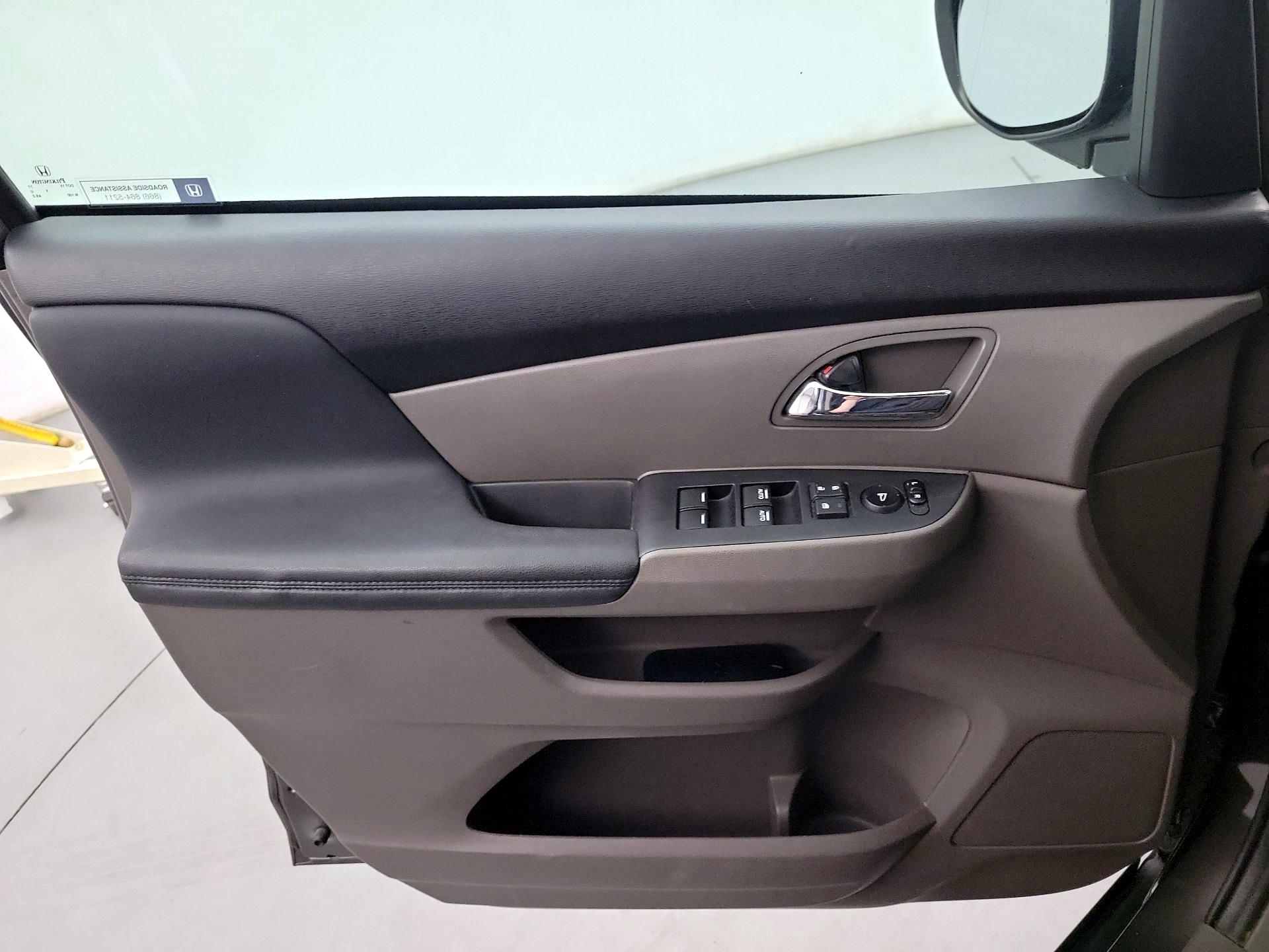 Thumbnail: 2016 Honda Odyssey - 10
