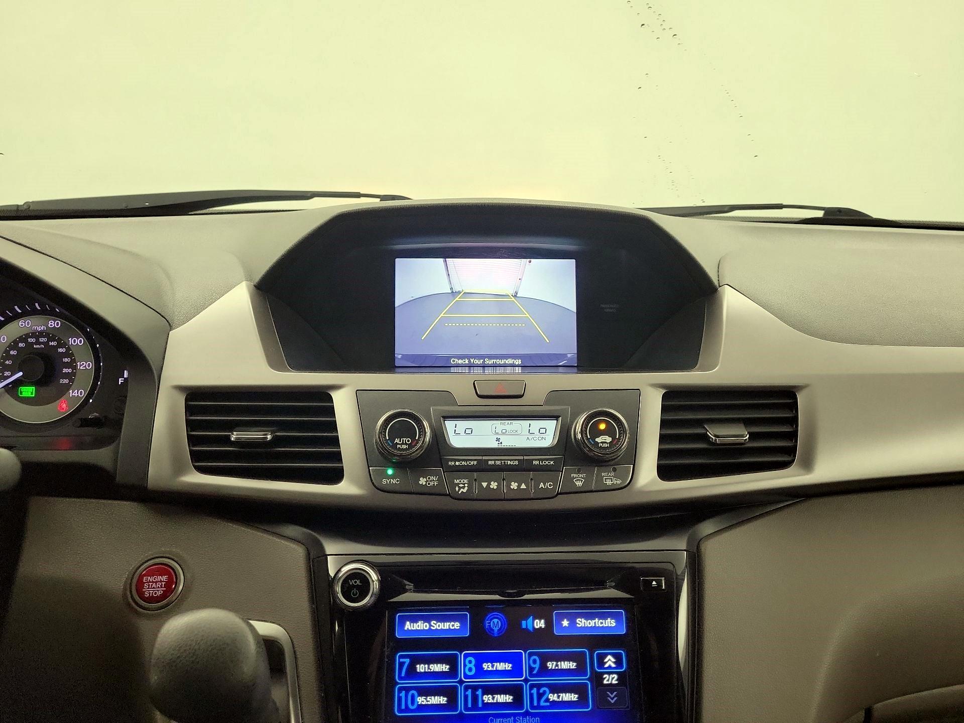 Thumbnail: 2016 Honda Odyssey - 12