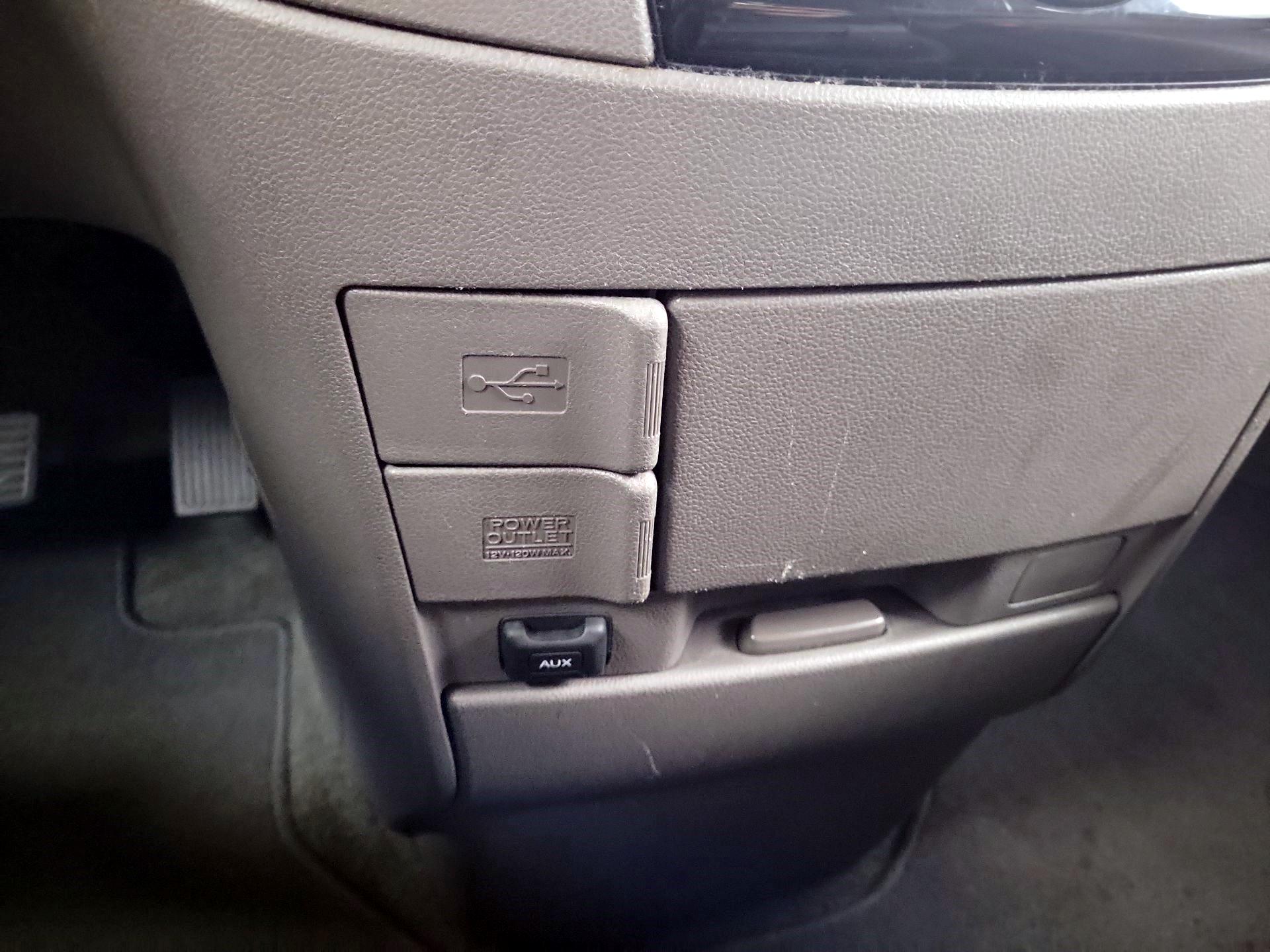 Thumbnail: 2016 Honda Odyssey - 16