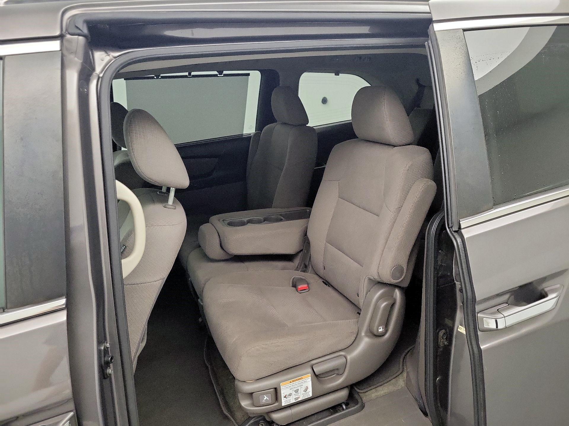 Thumbnail: 2016 Honda Odyssey - 17