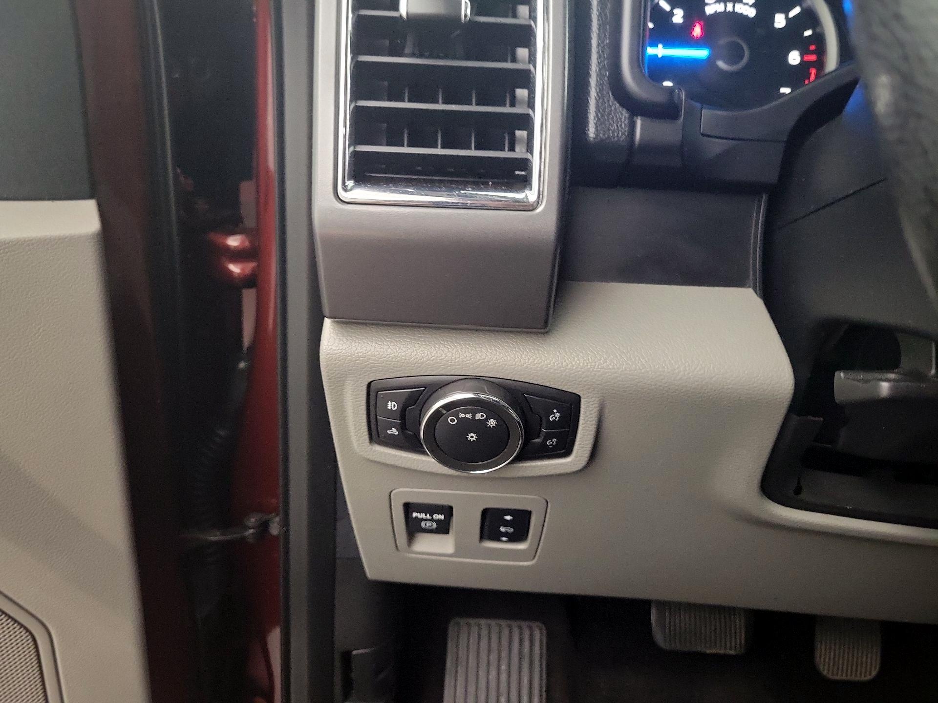 Thumbnail: 2016 Ford F-150 - 13