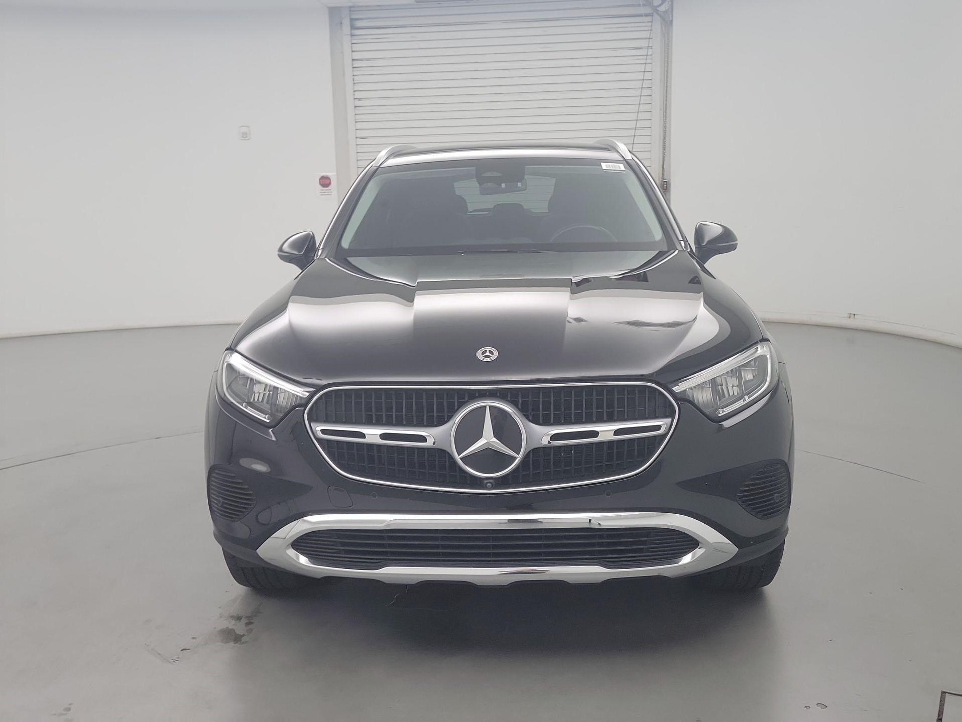 Thumbnail: 2023 Mercedes-Benz GLC - 2