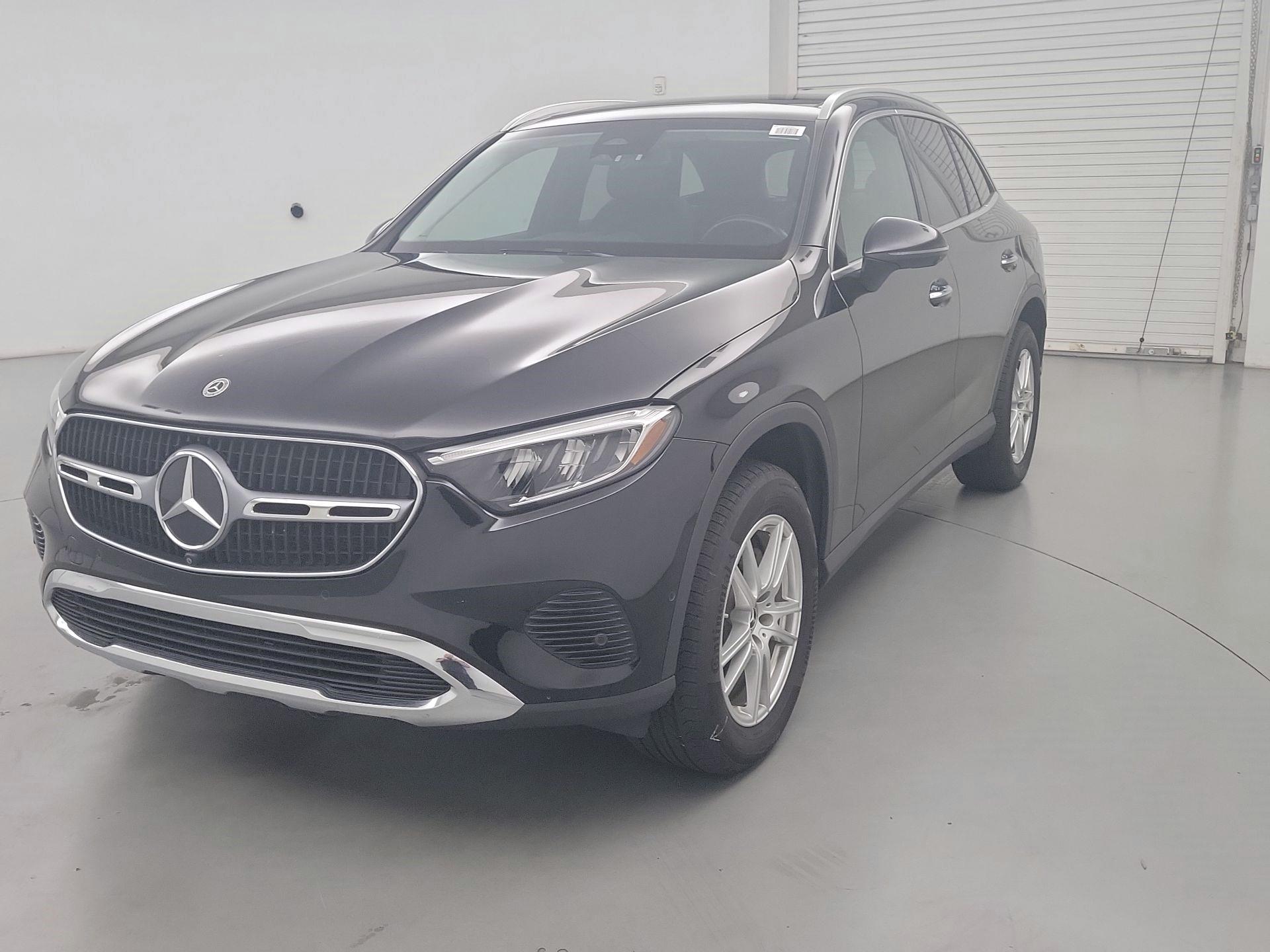Thumbnail: 2023 Mercedes-Benz GLC - 3