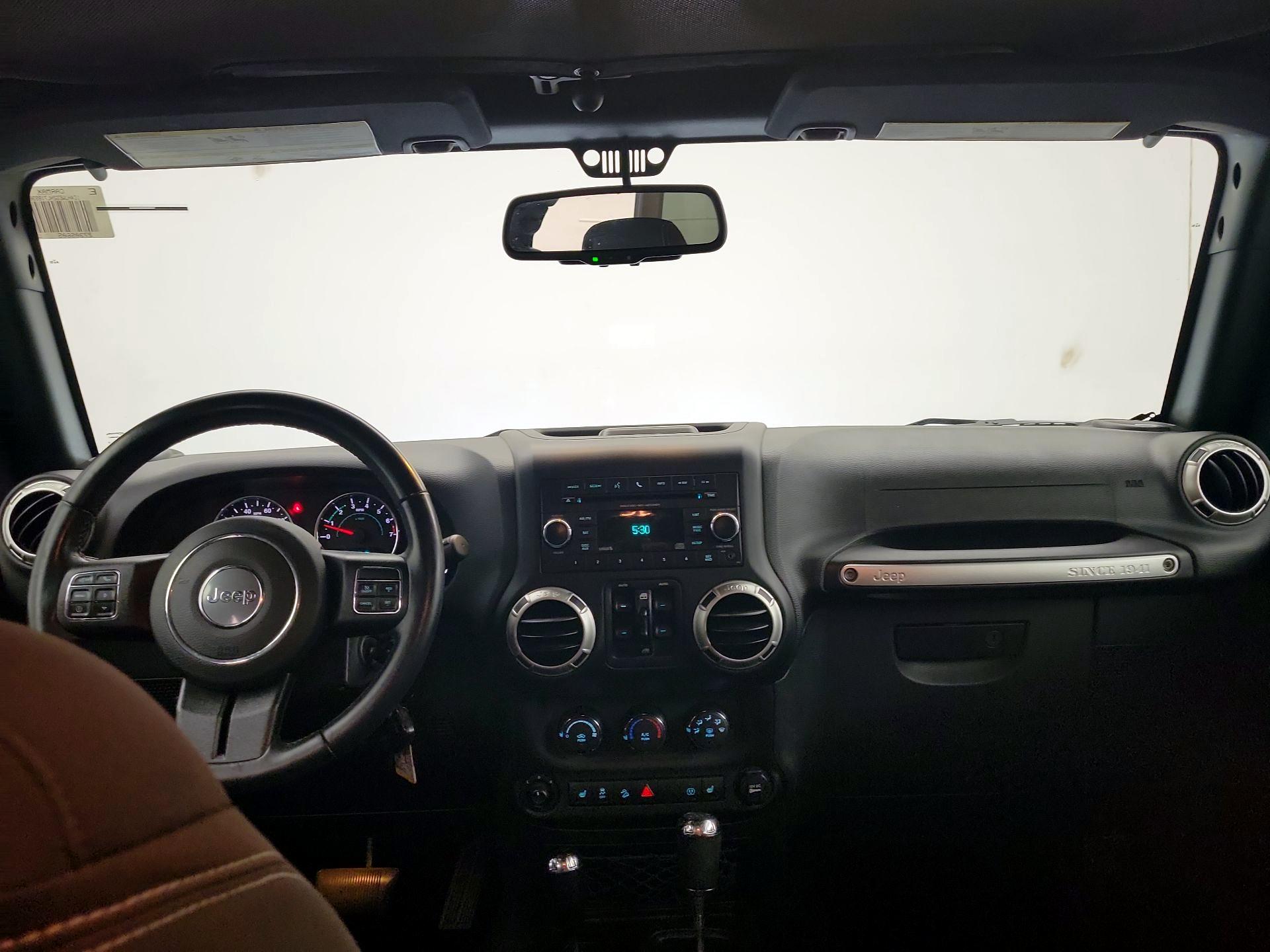 Thumbnail: 2017 Jeep Wrangler - 9