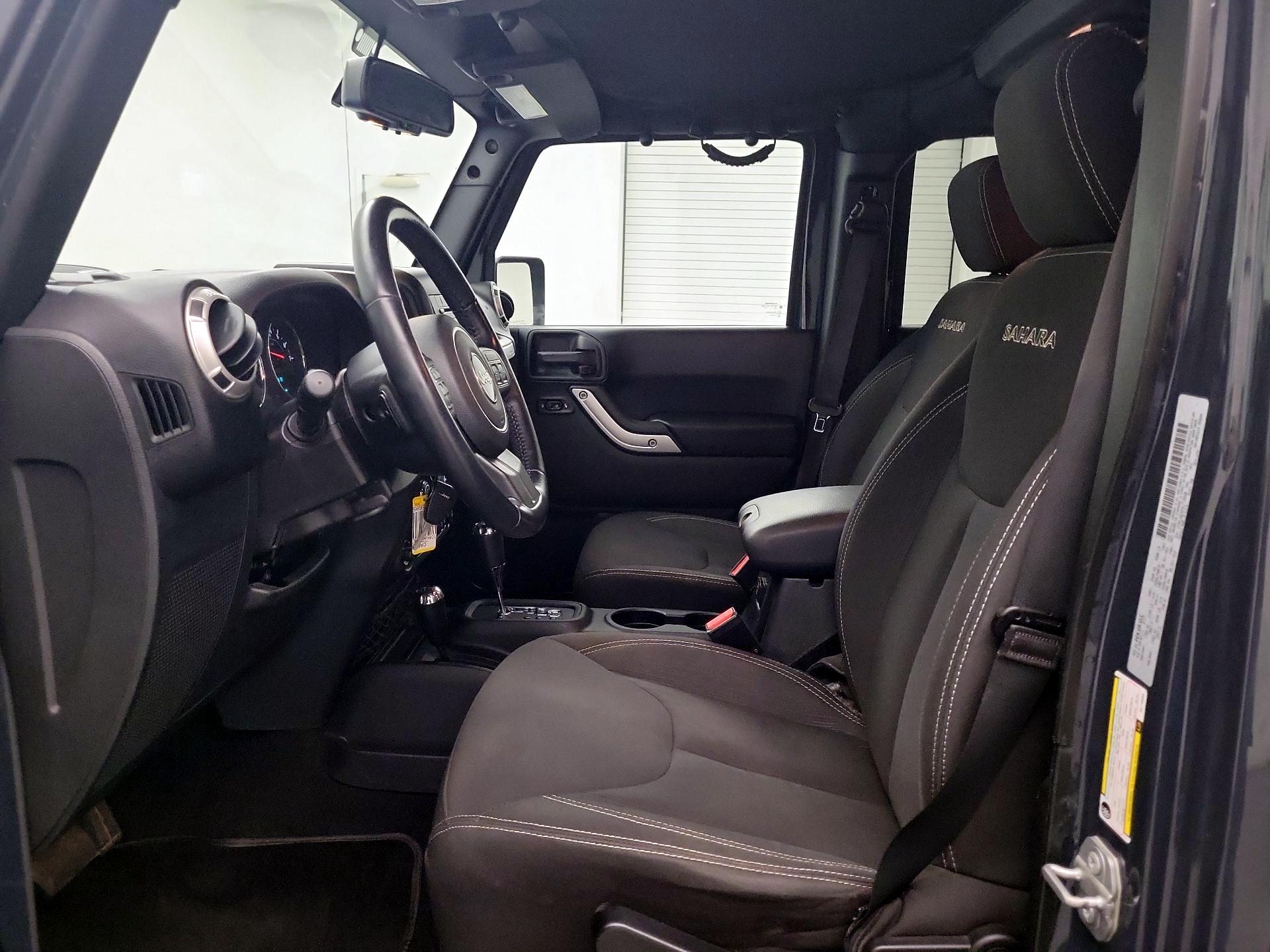Thumbnail: 2017 Jeep Wrangler - 11