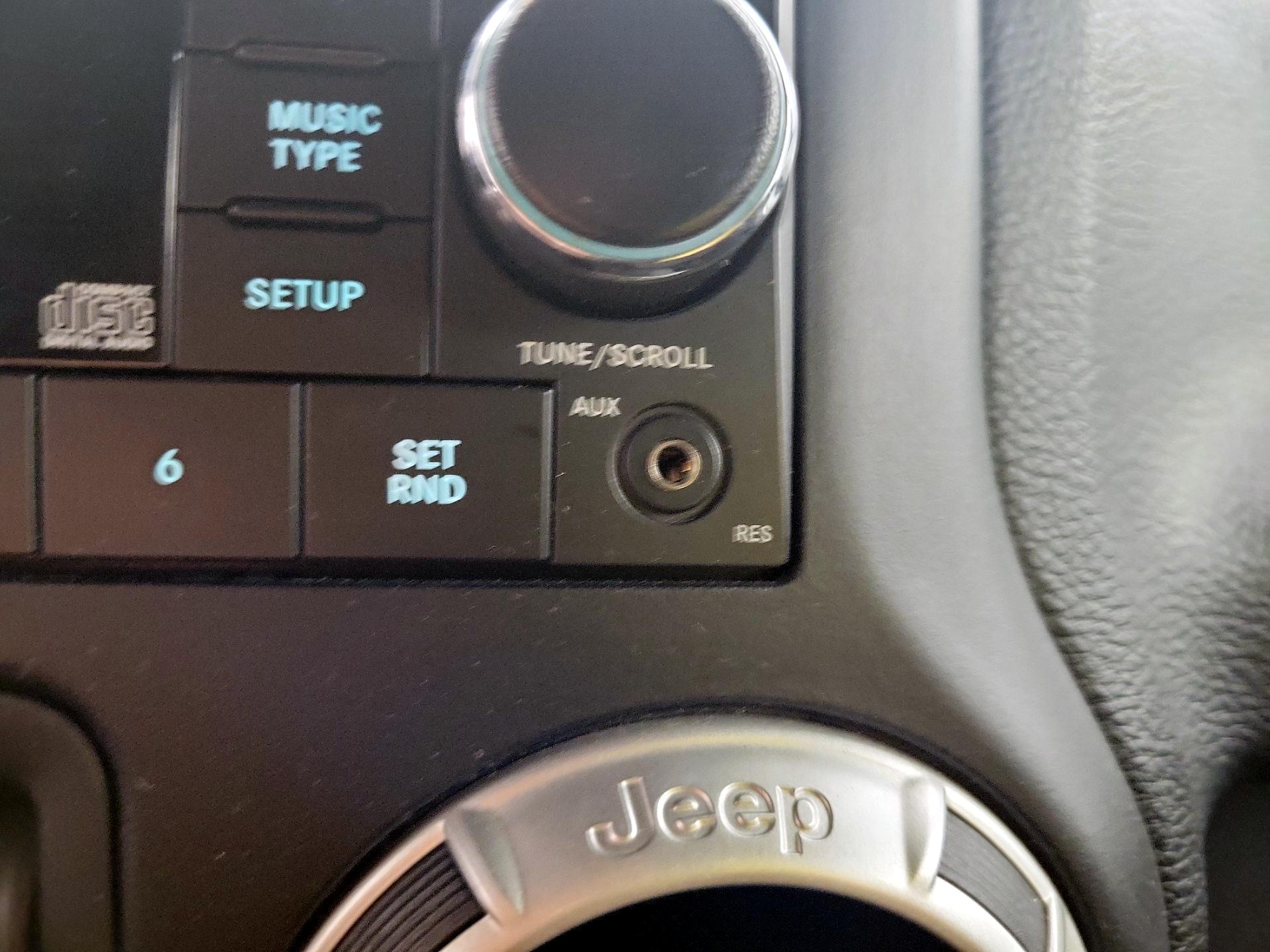 Thumbnail: 2017 Jeep Wrangler - 16