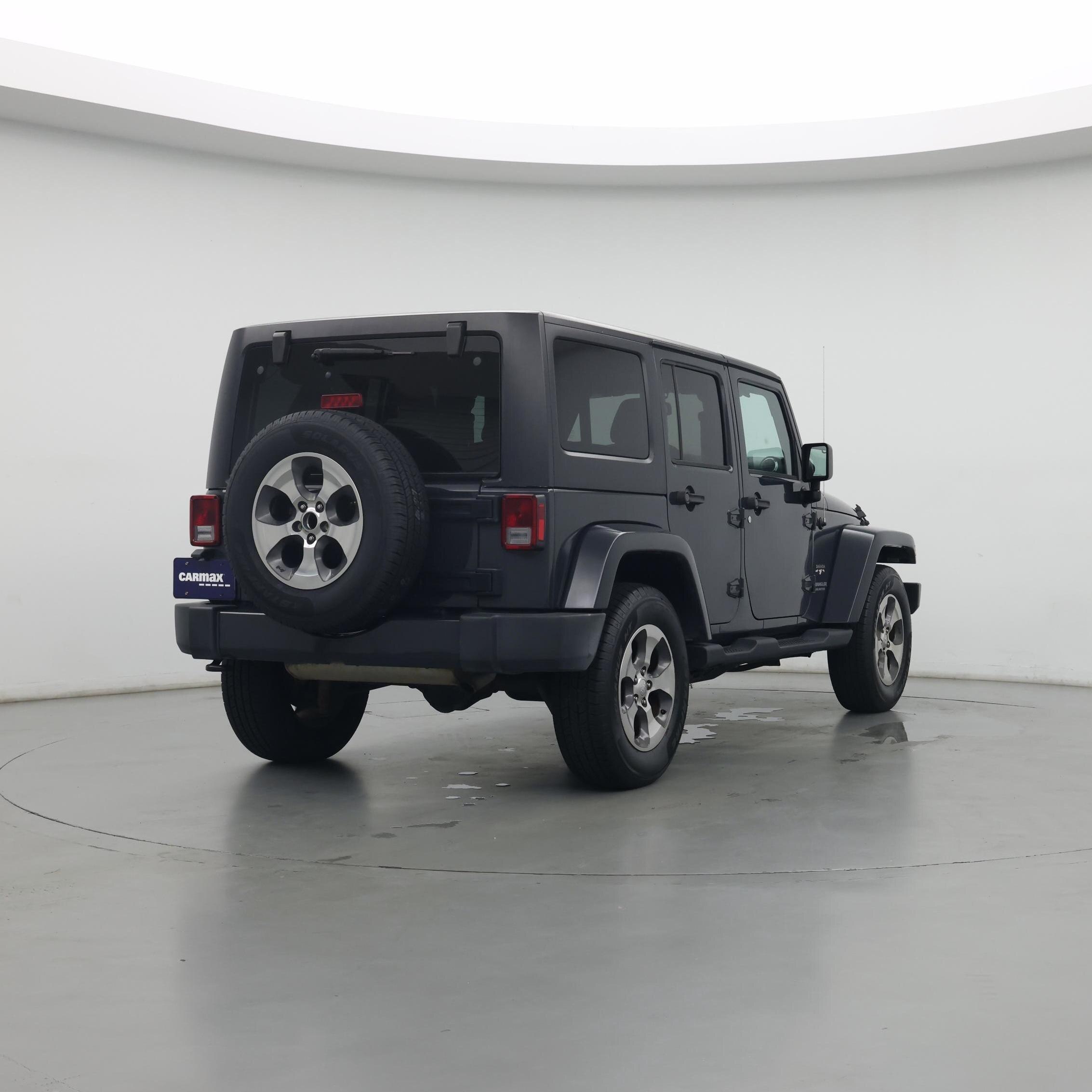 Thumbnail: 2017 Jeep Wrangler - 4