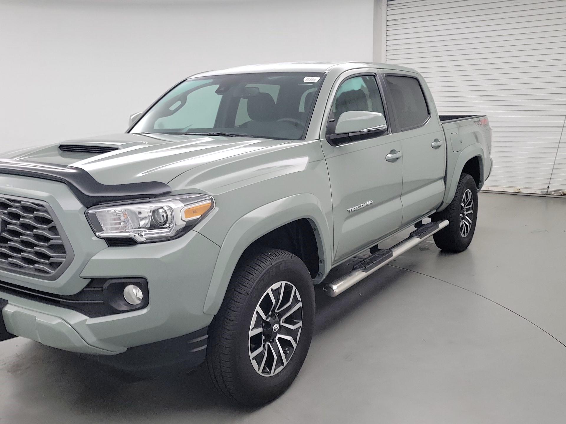 Thumbnail: 2023 Toyota Tacoma - 3