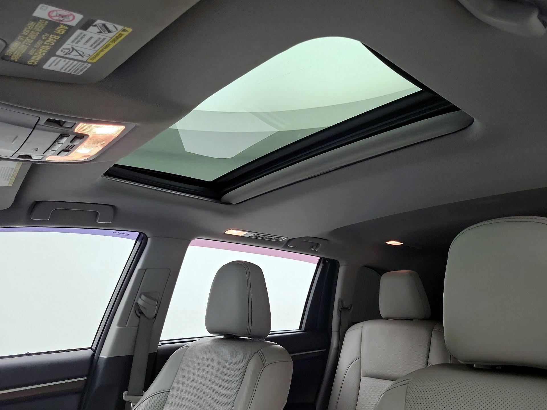 Thumbnail: 2014 Toyota Highlander - 20