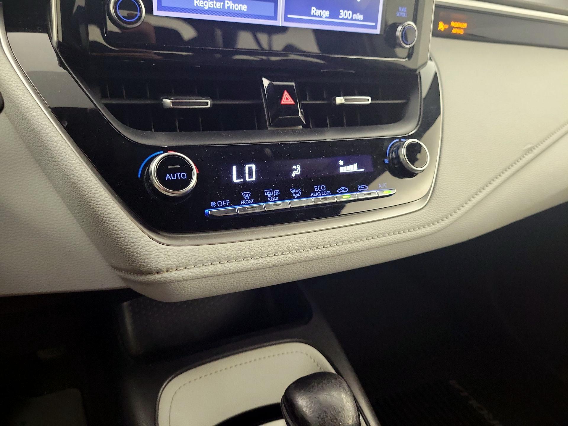 Thumbnail: 2020 Toyota Corolla - 16