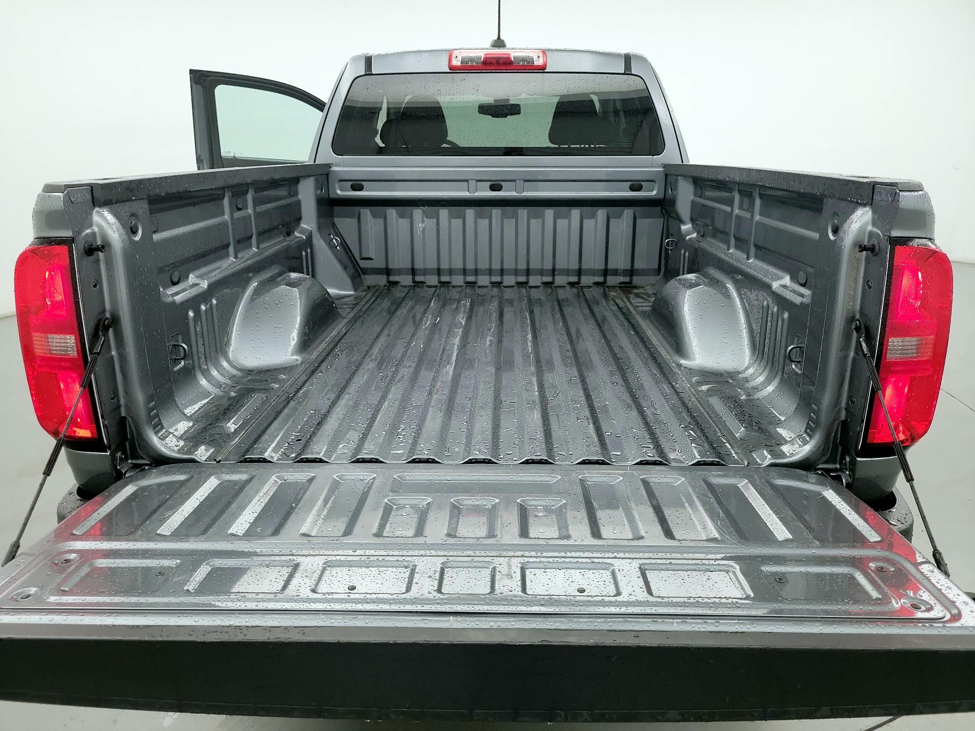 Thumbnail: 2021 Chevrolet Colorado - 20