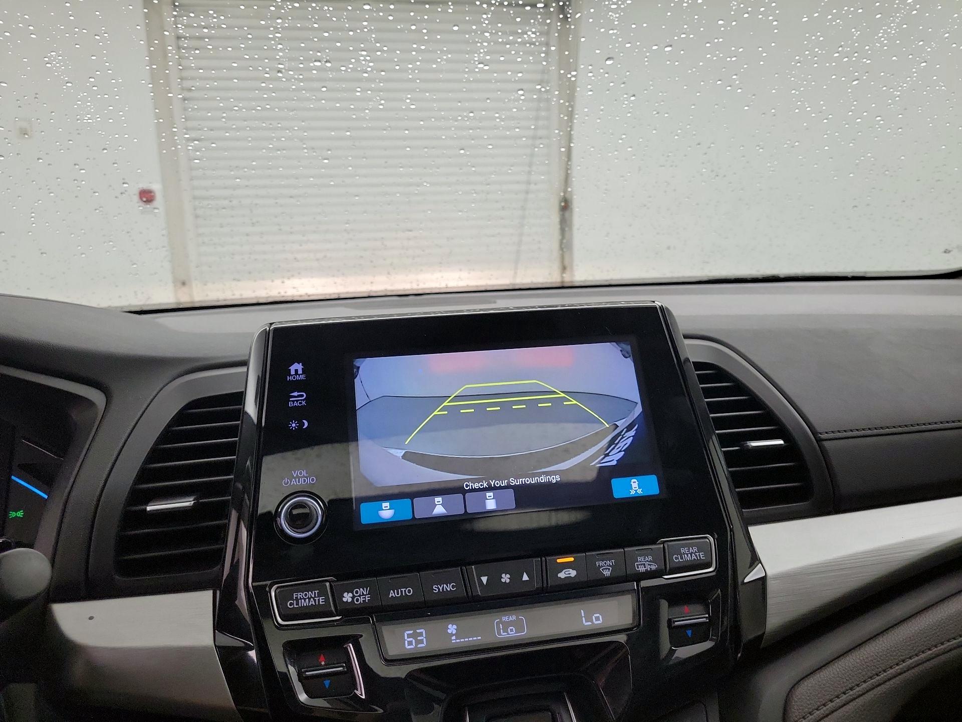 Thumbnail: 2018 Honda Odyssey - 14