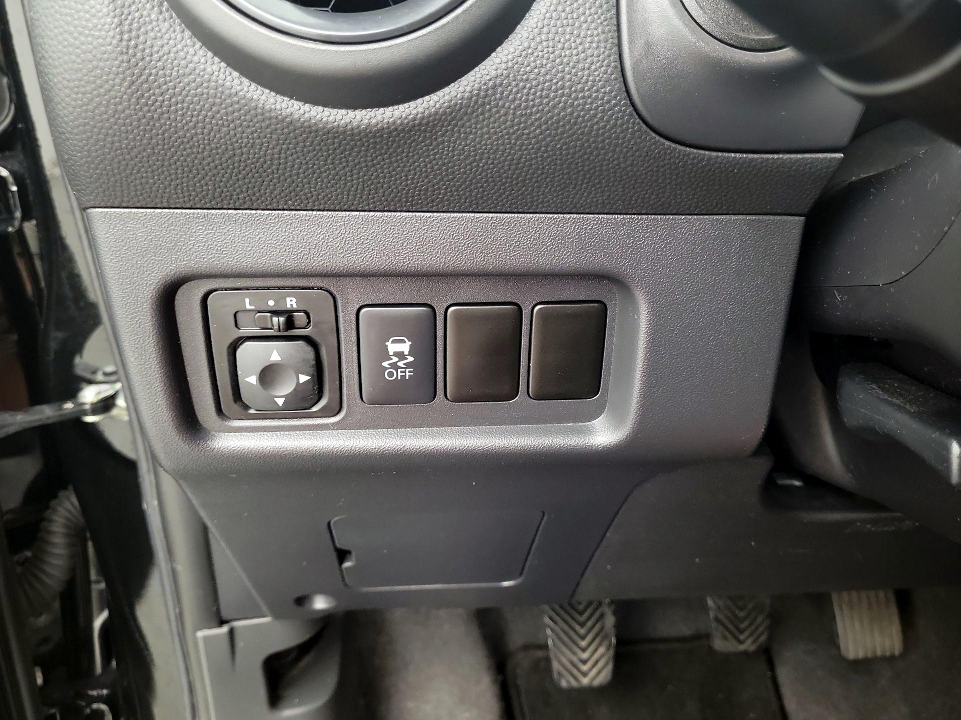 Thumbnail: 2019 Mitsubishi Mirage - 13