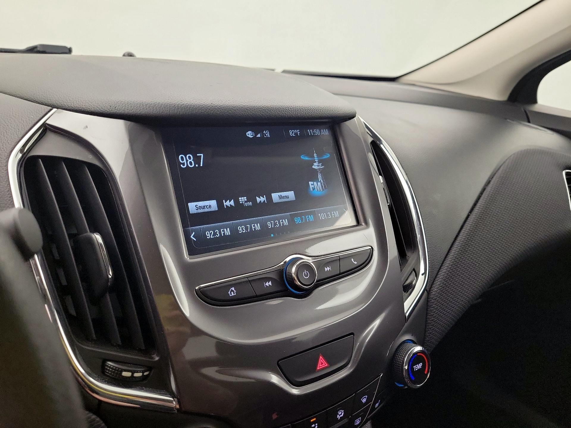 Thumbnail: 2018 Chevrolet Cruze - 15