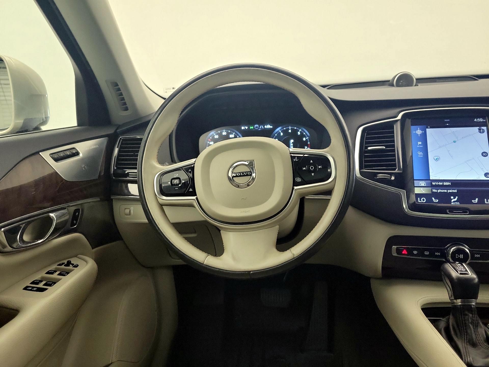 Thumbnail: 2016 Volvo XC90 - 10