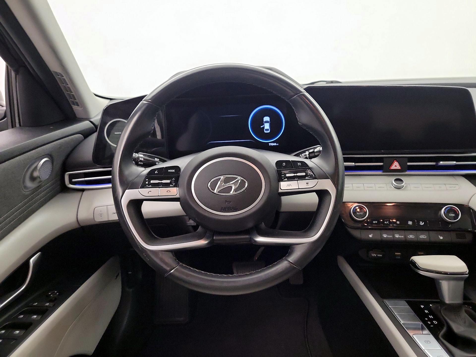 Thumbnail: 2021 Hyundai Elantra - 10