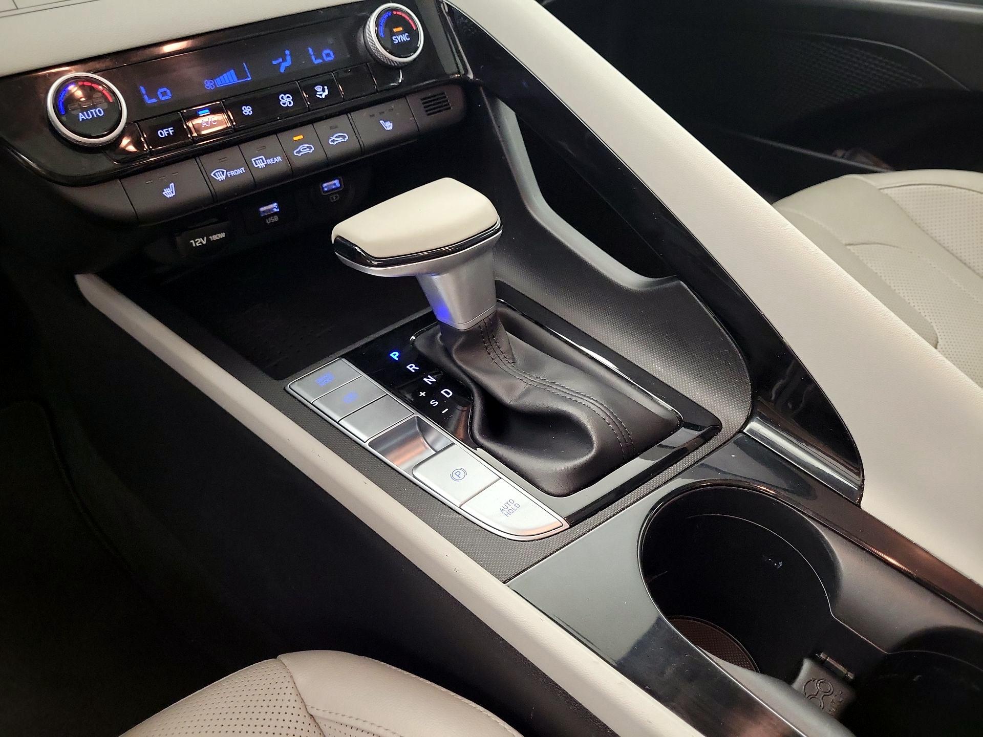 Thumbnail: 2021 Hyundai Elantra - 18