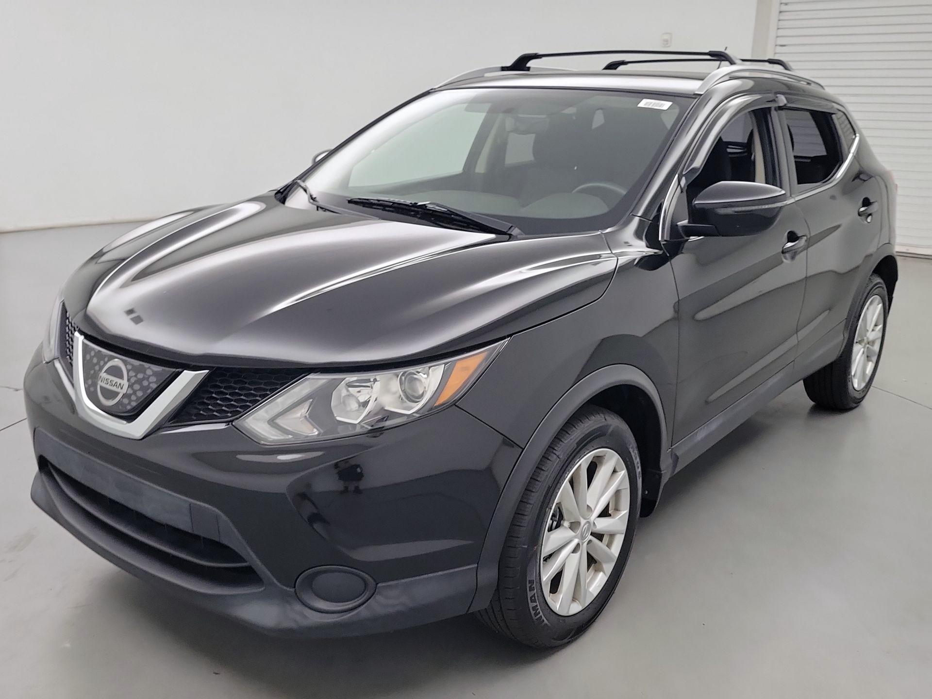 Thumbnail: 2018 Nissan Rogue Sport - 3