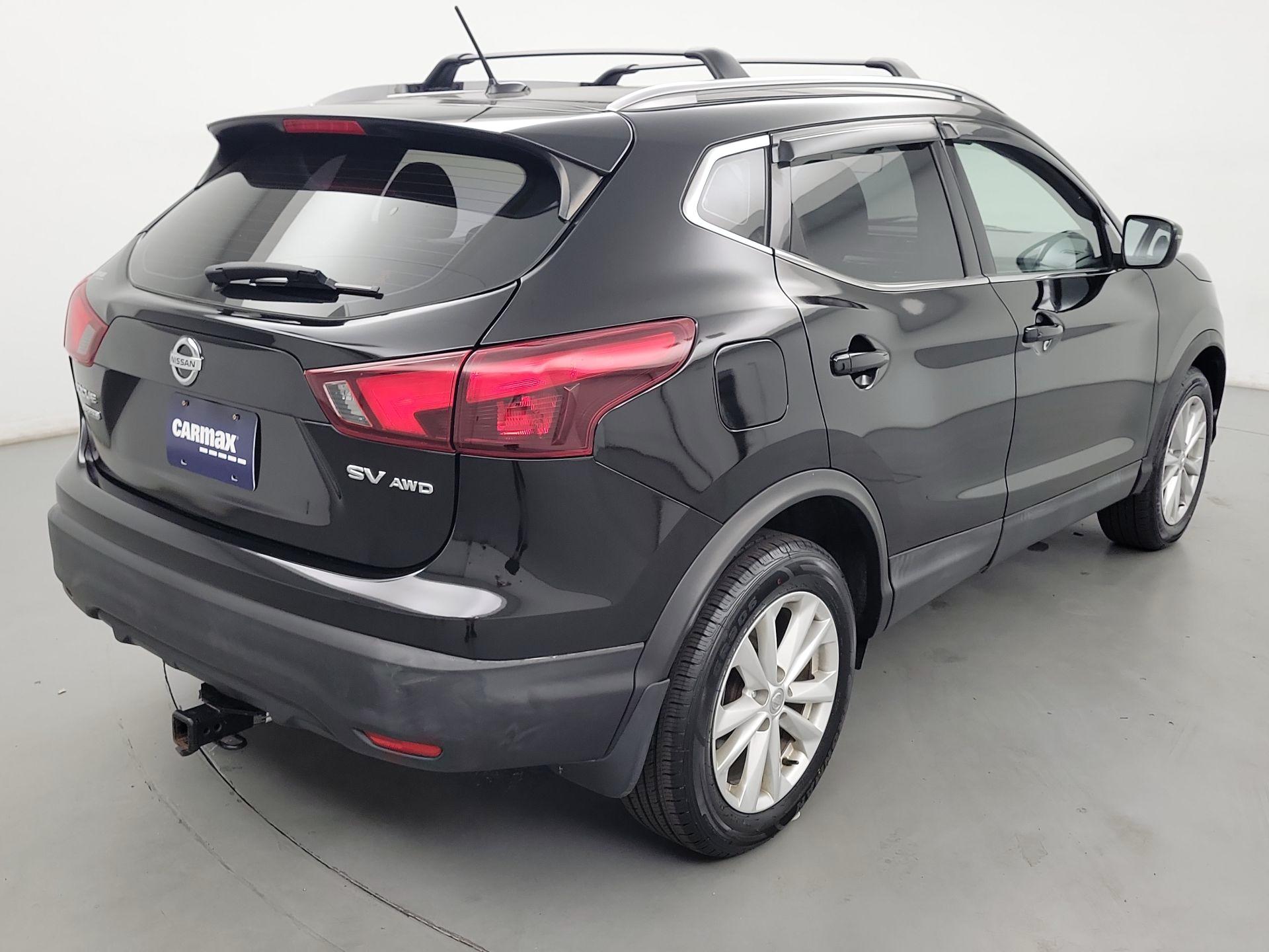 Thumbnail: 2018 Nissan Rogue Sport - 5