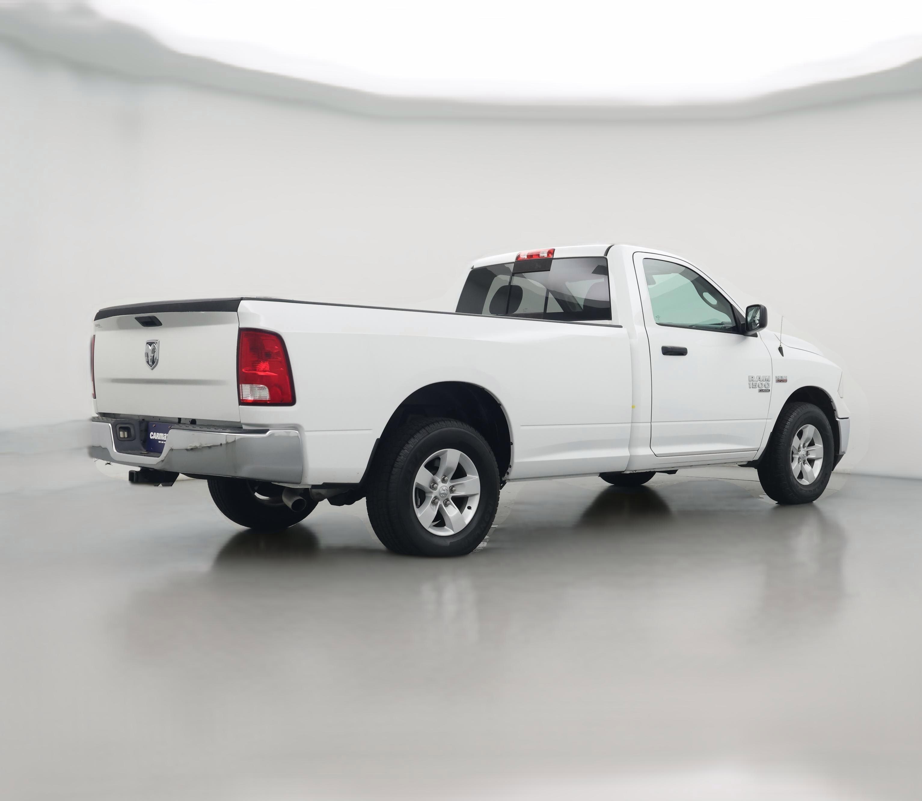 Thumbnail: 2019 RAM 1500 Classic - 1