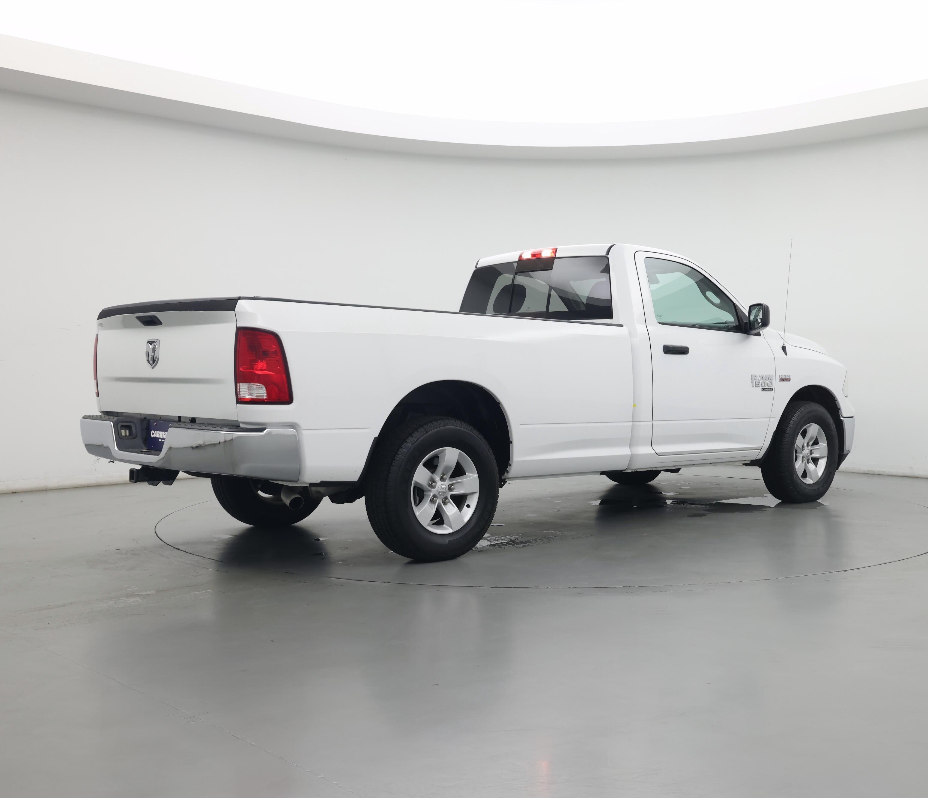 Thumbnail: 2019 RAM 1500 Classic - 6