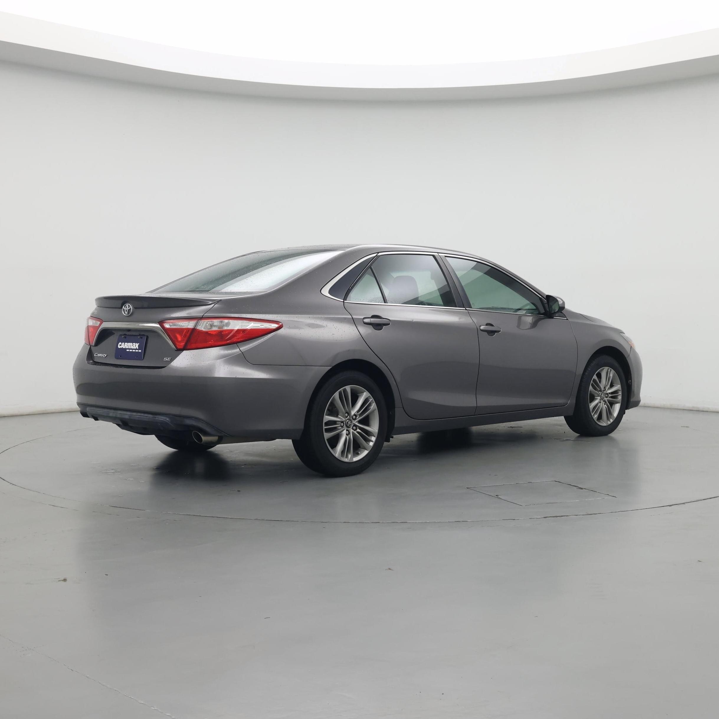 Thumbnail: 2017 Toyota Camry - 8