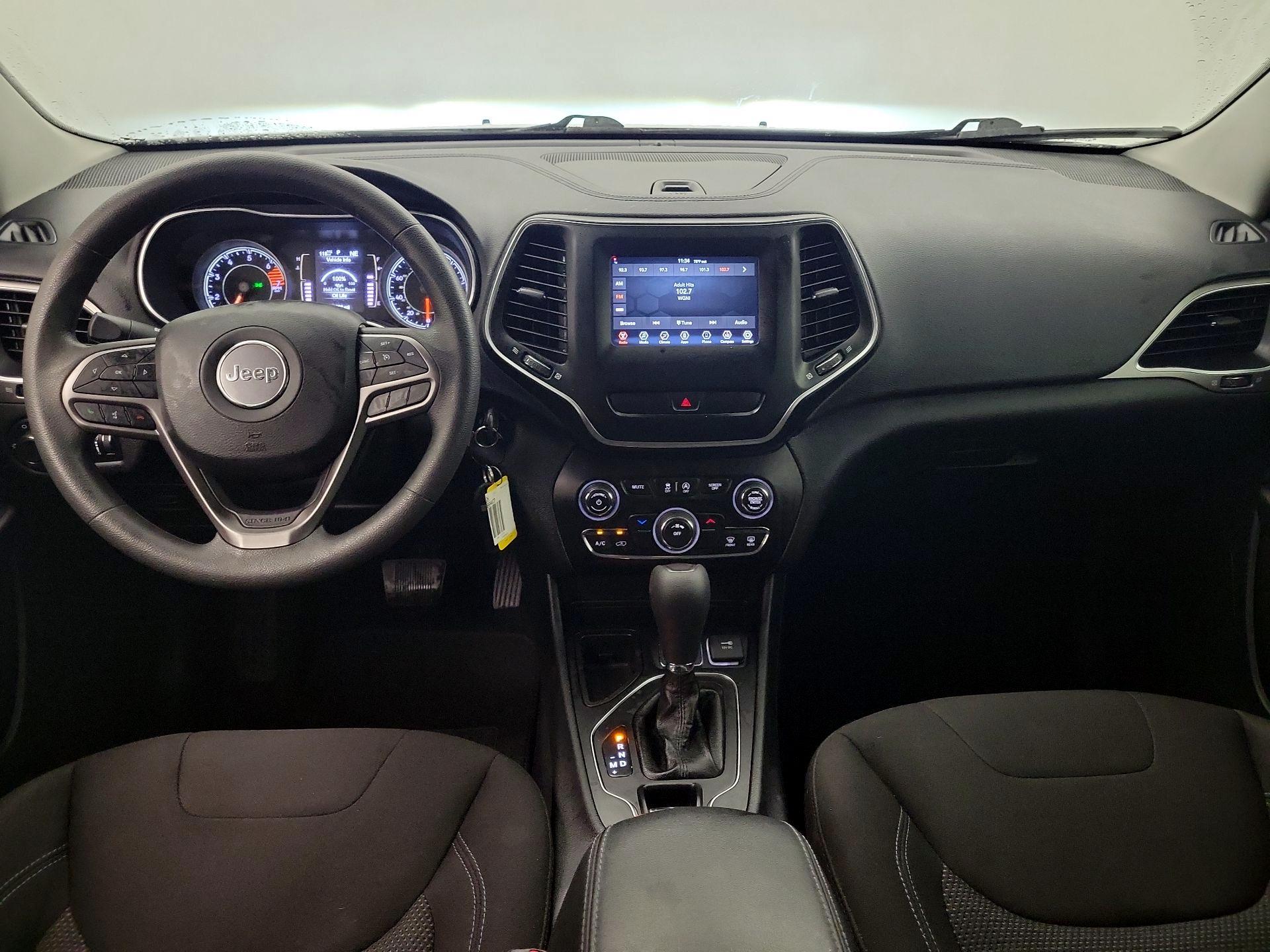 Thumbnail: 2020 Jeep Cherokee - 9