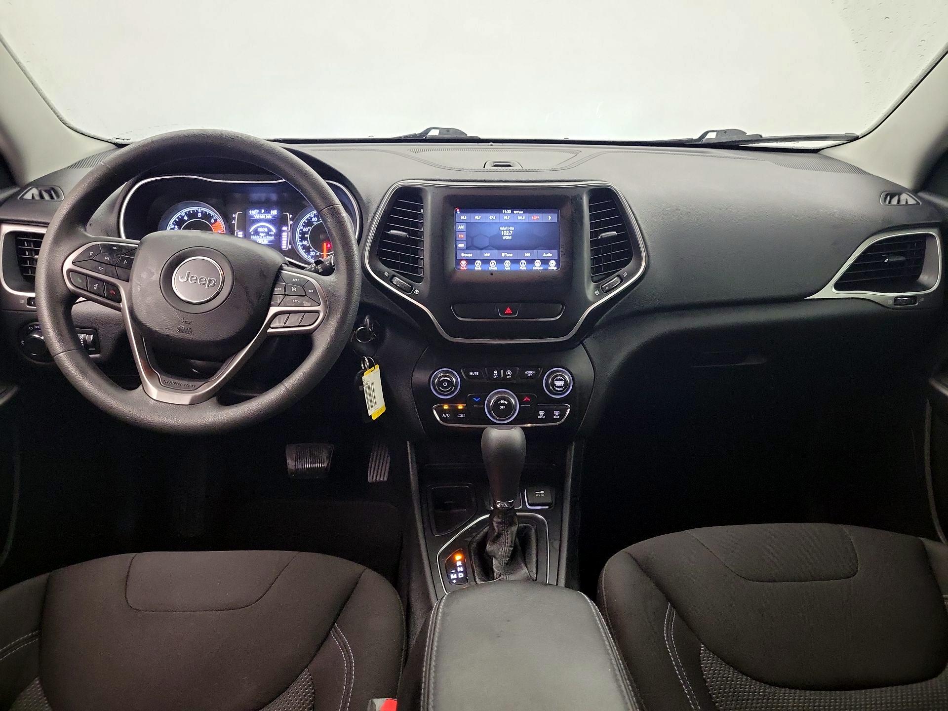 Thumbnail: 2020 Jeep Cherokee - 11