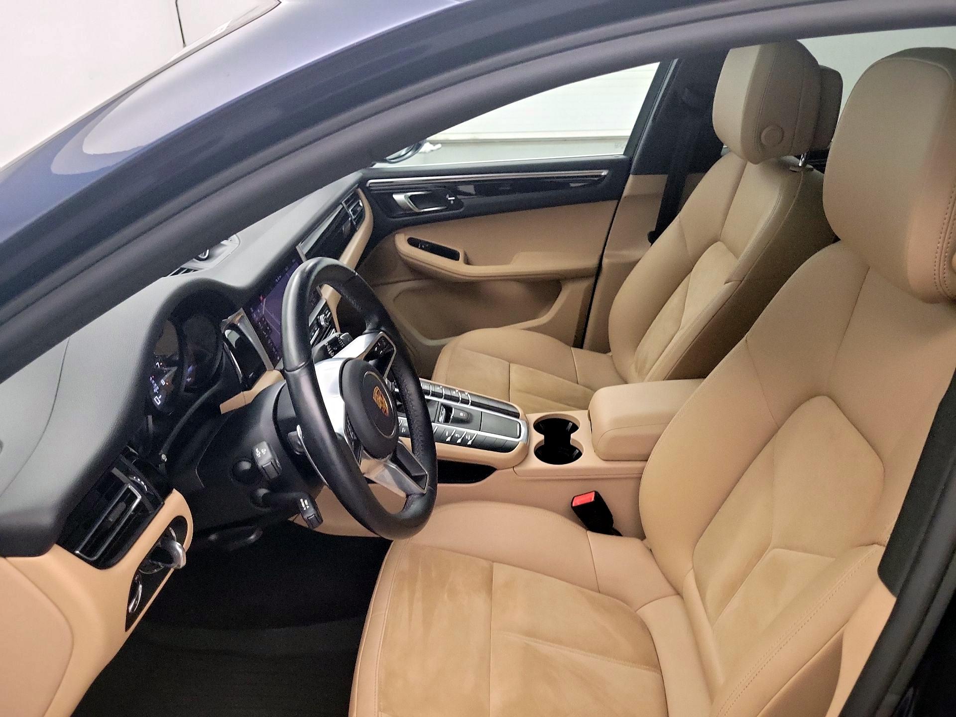 Thumbnail: 2021 Porsche Macan - 11