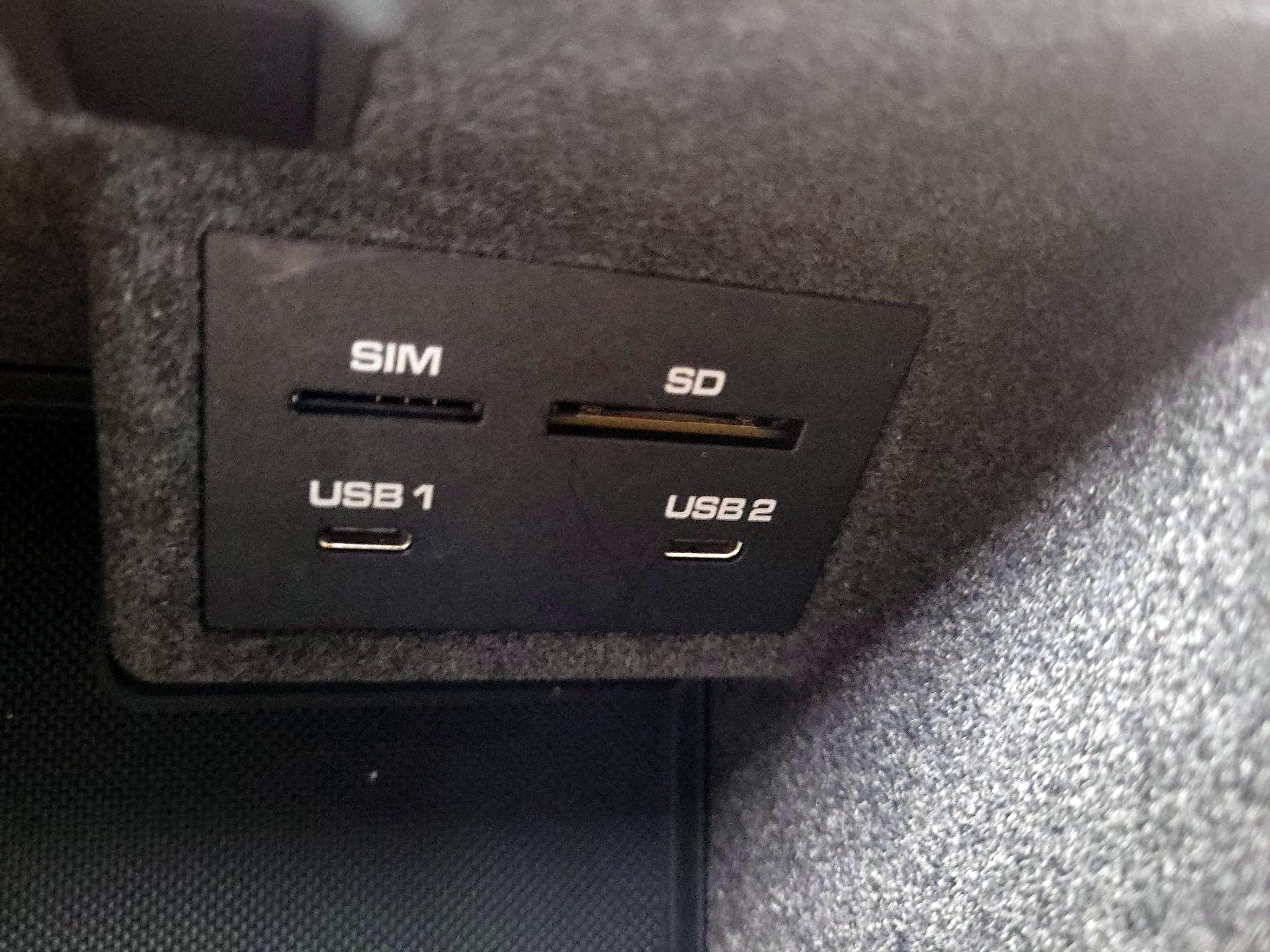 Thumbnail: 2021 Porsche Macan - 19