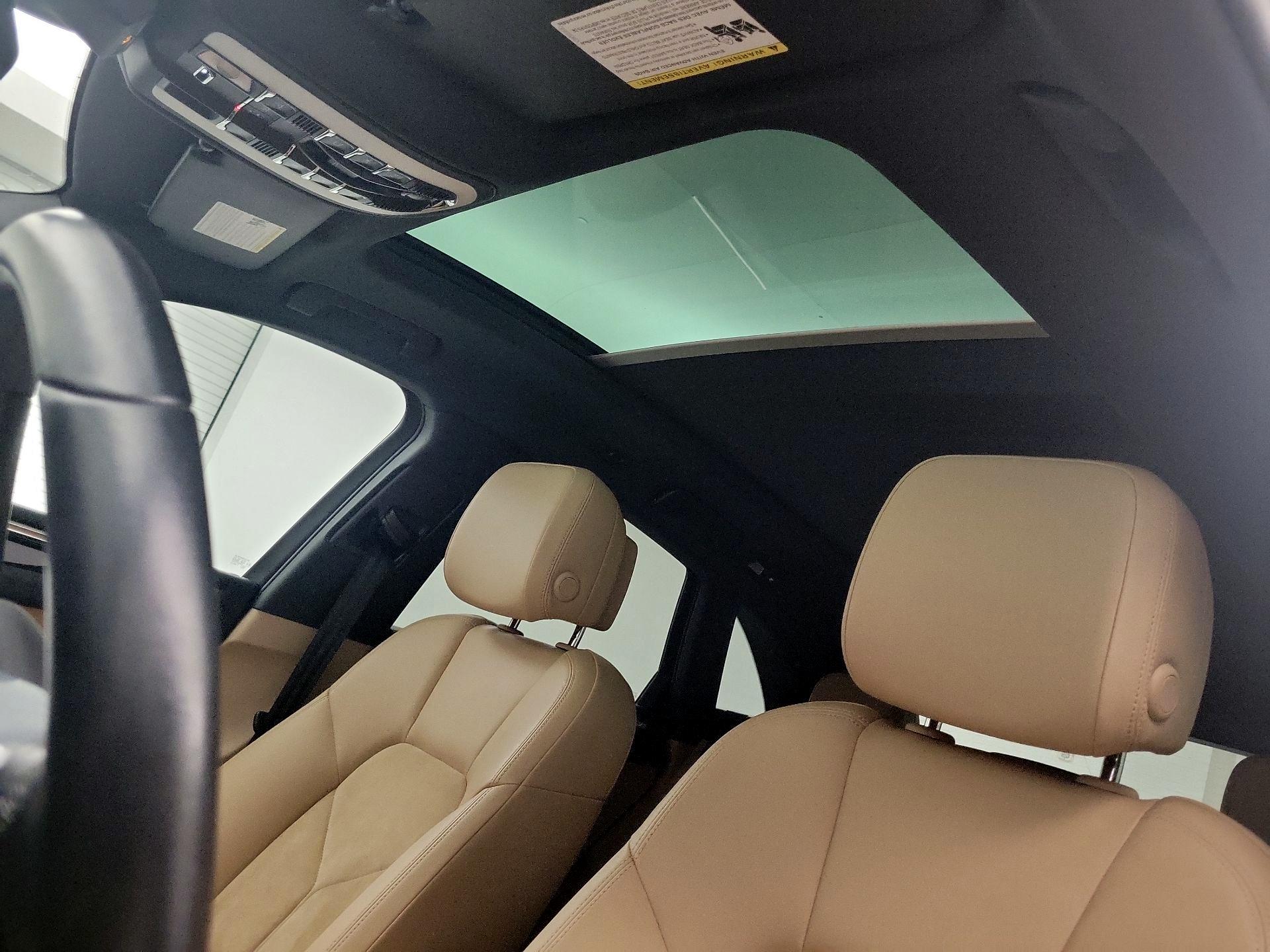 Thumbnail: 2021 Porsche Macan - 20