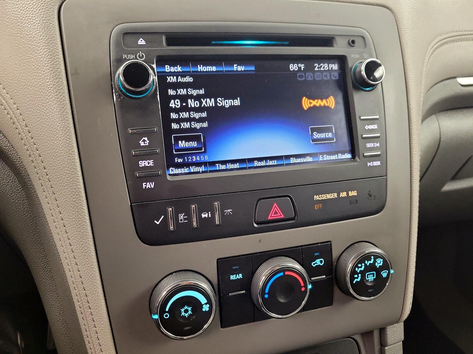 Thumbnail: 2016 Chevrolet Traverse - 15