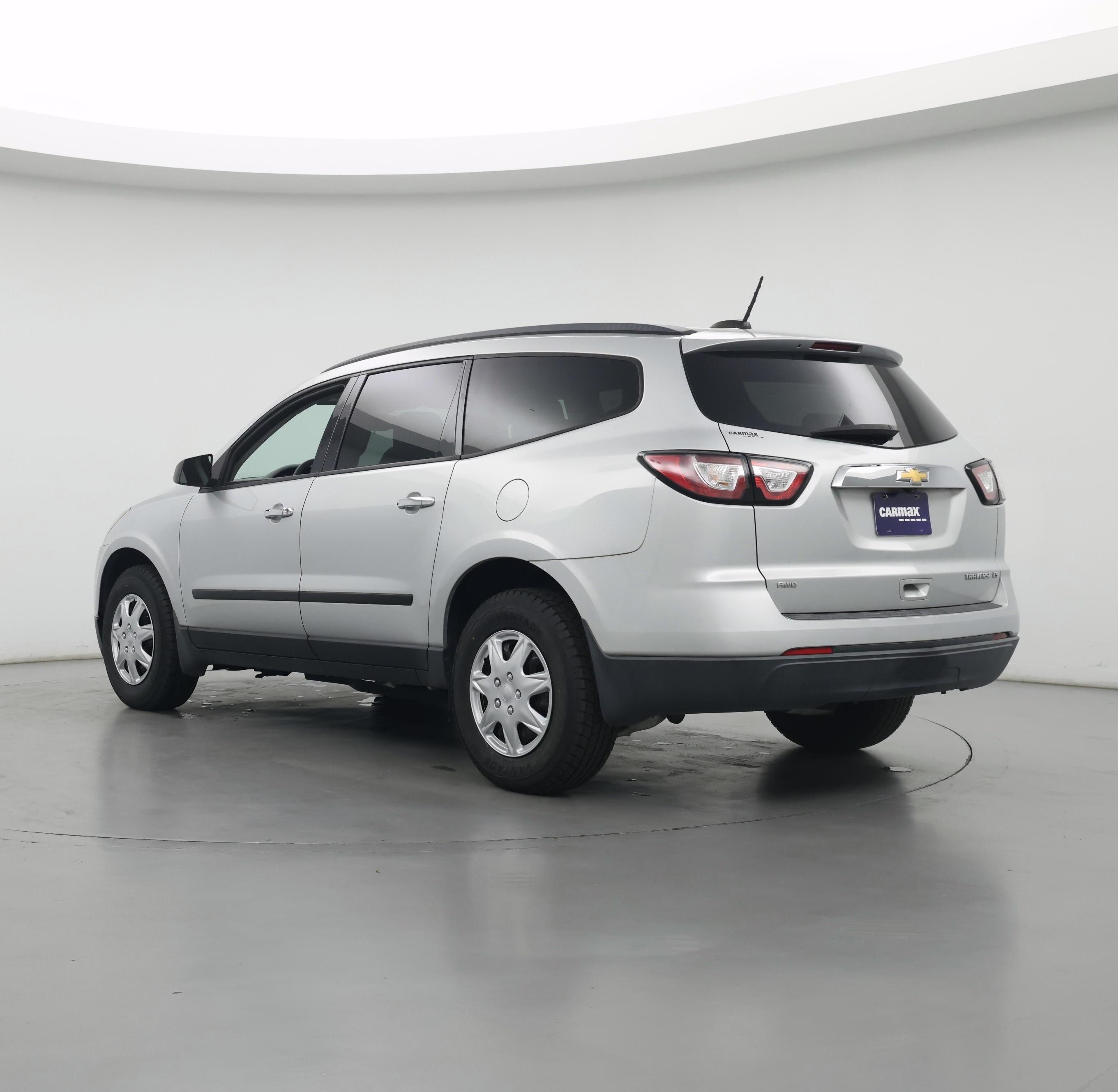 Thumbnail: 2016 Chevrolet Traverse - 2